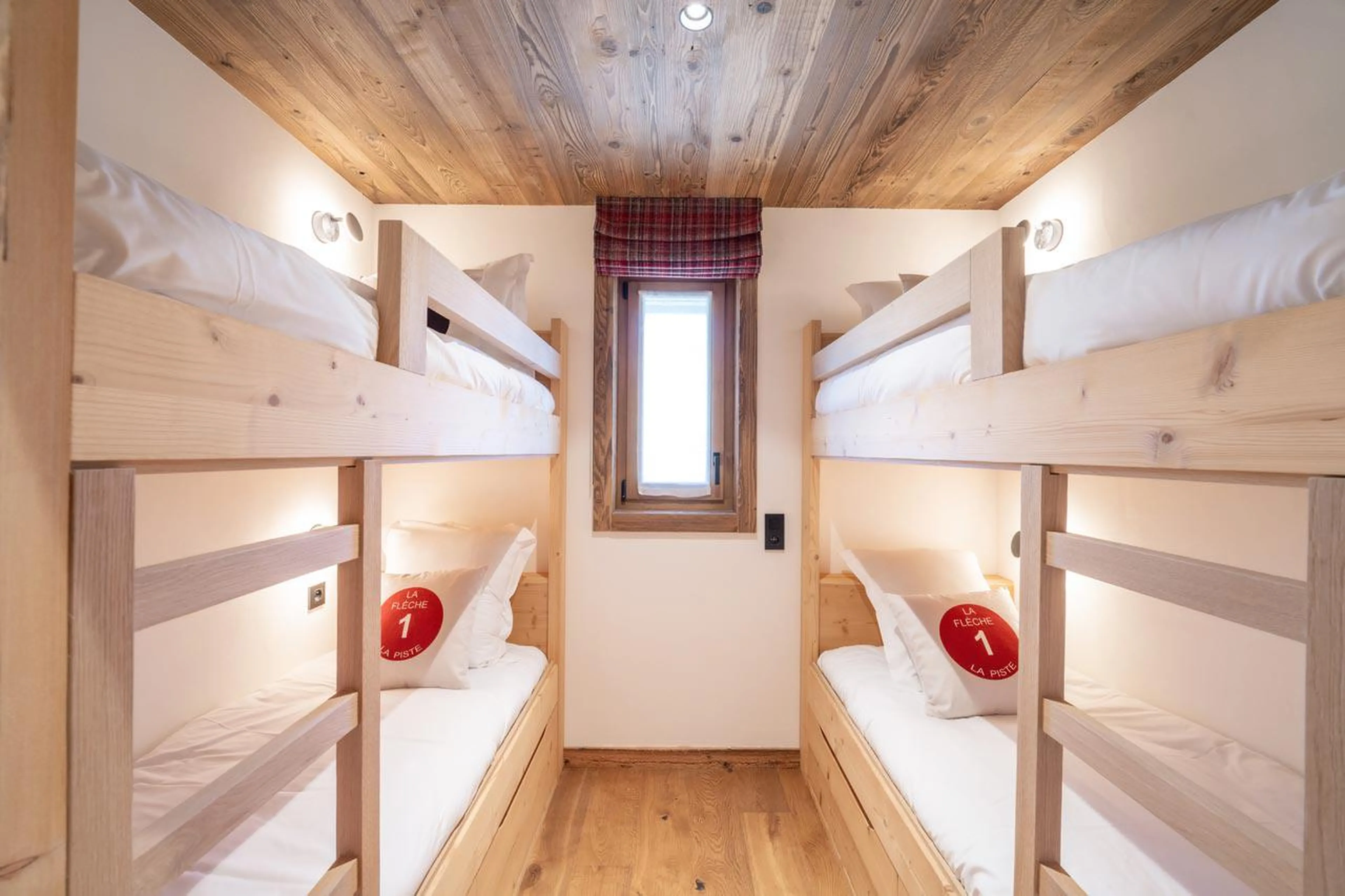 Bunk room at Chalet Bois de l'Abbaye in Courchevel Le Praz