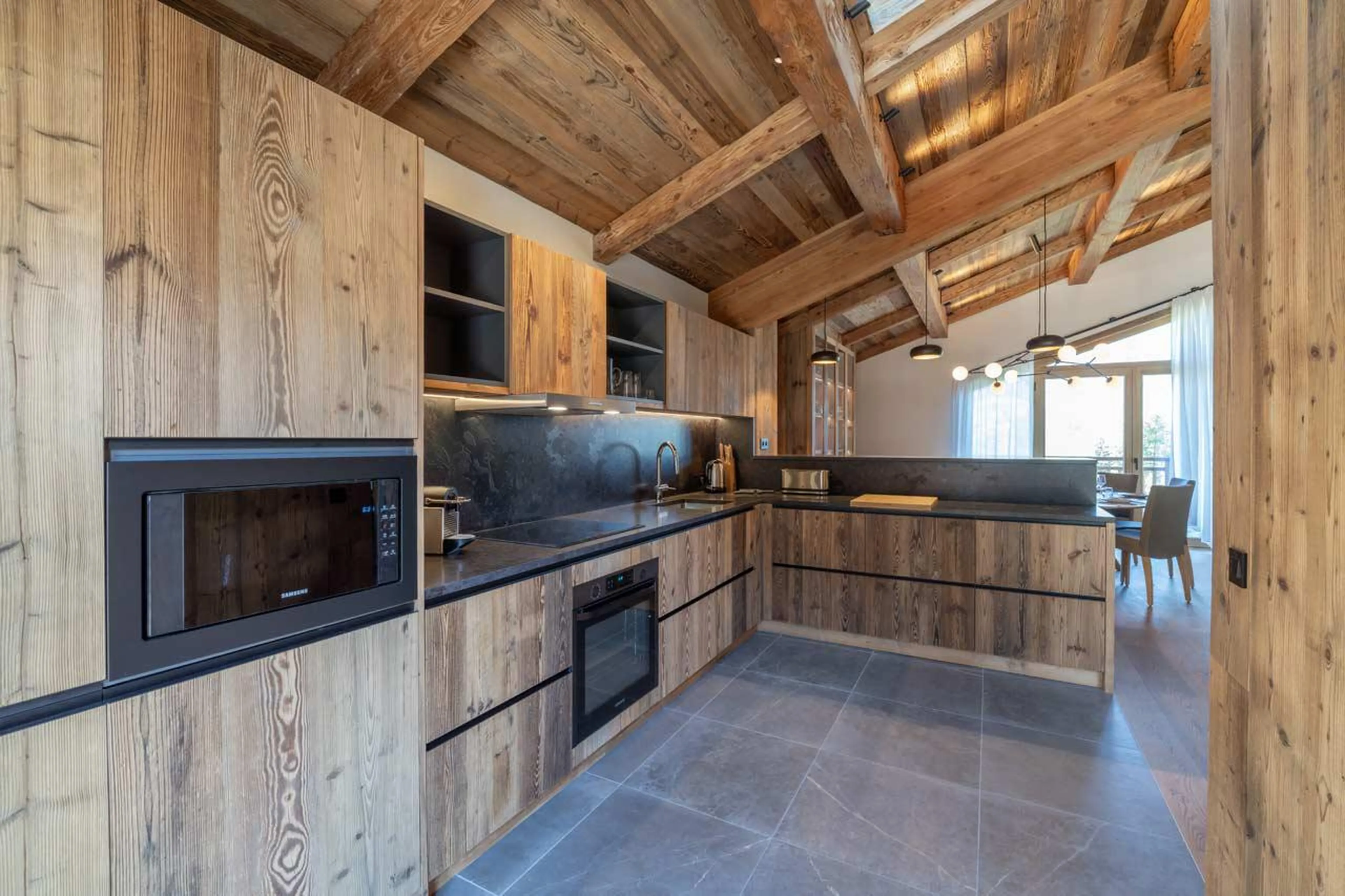 Kitchen Chalet Bois de l'Abbaye in Courchevel Le Praz