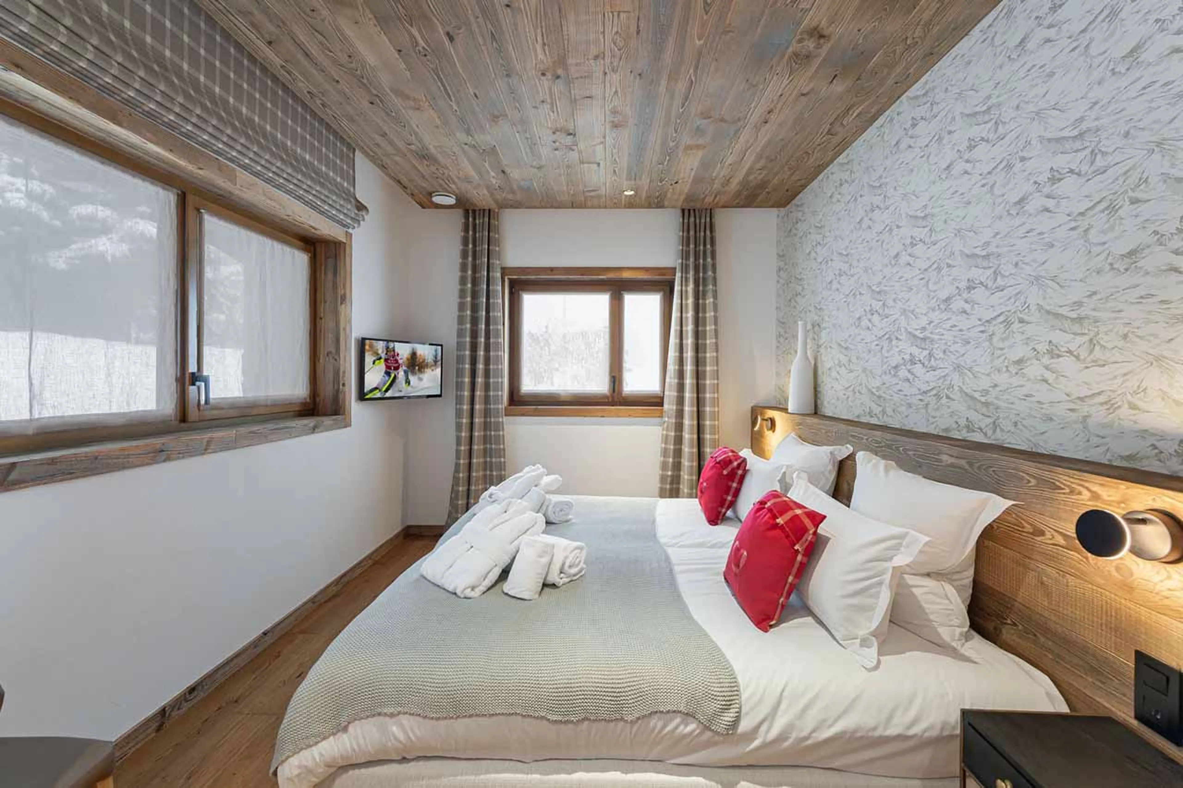 Bedroom five at Chalet Bois du Ban in Courchevel Le Praz