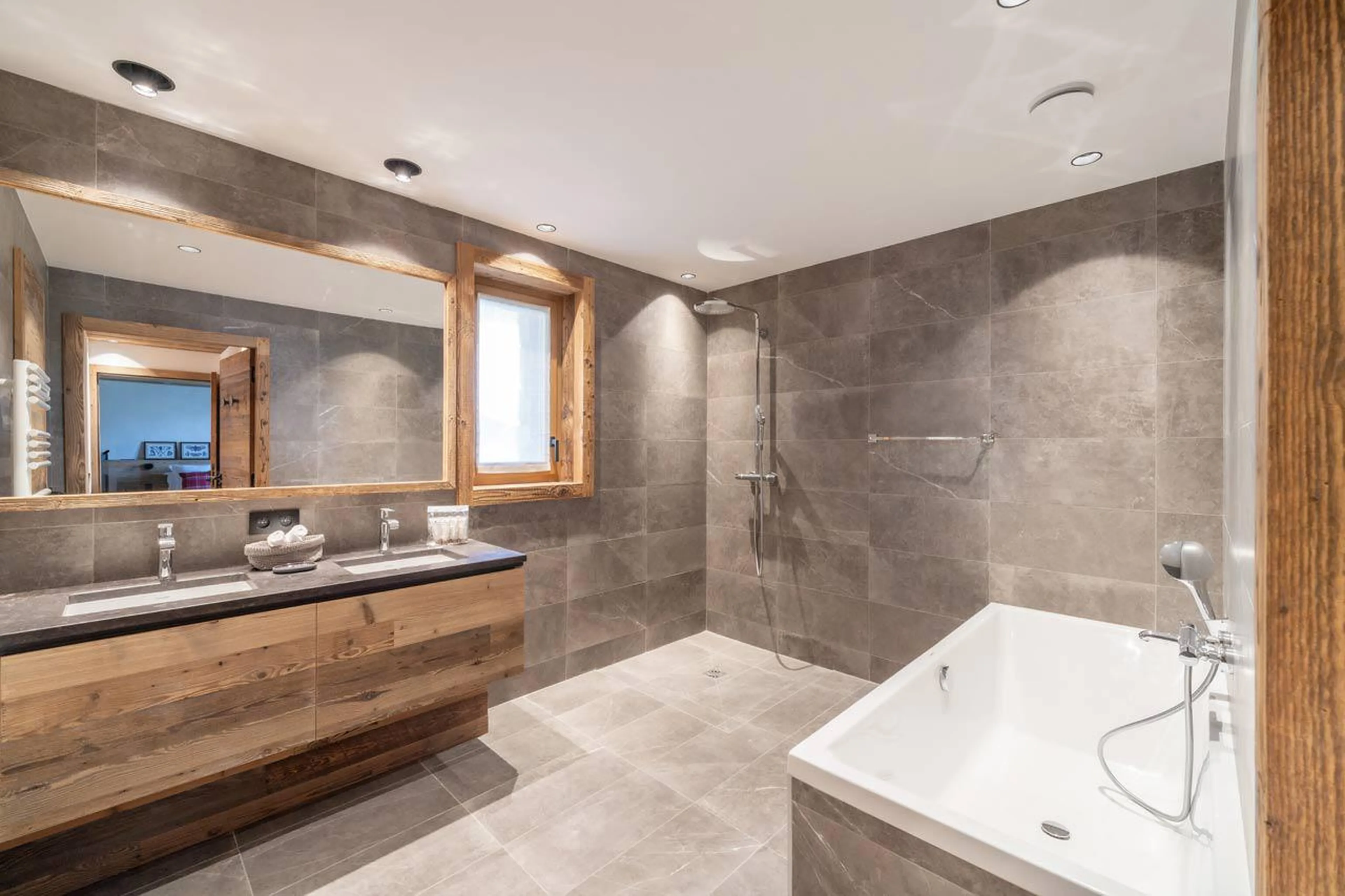 Bathroom four at Chalet Bois du Fontanil in Courchevel Le Praz