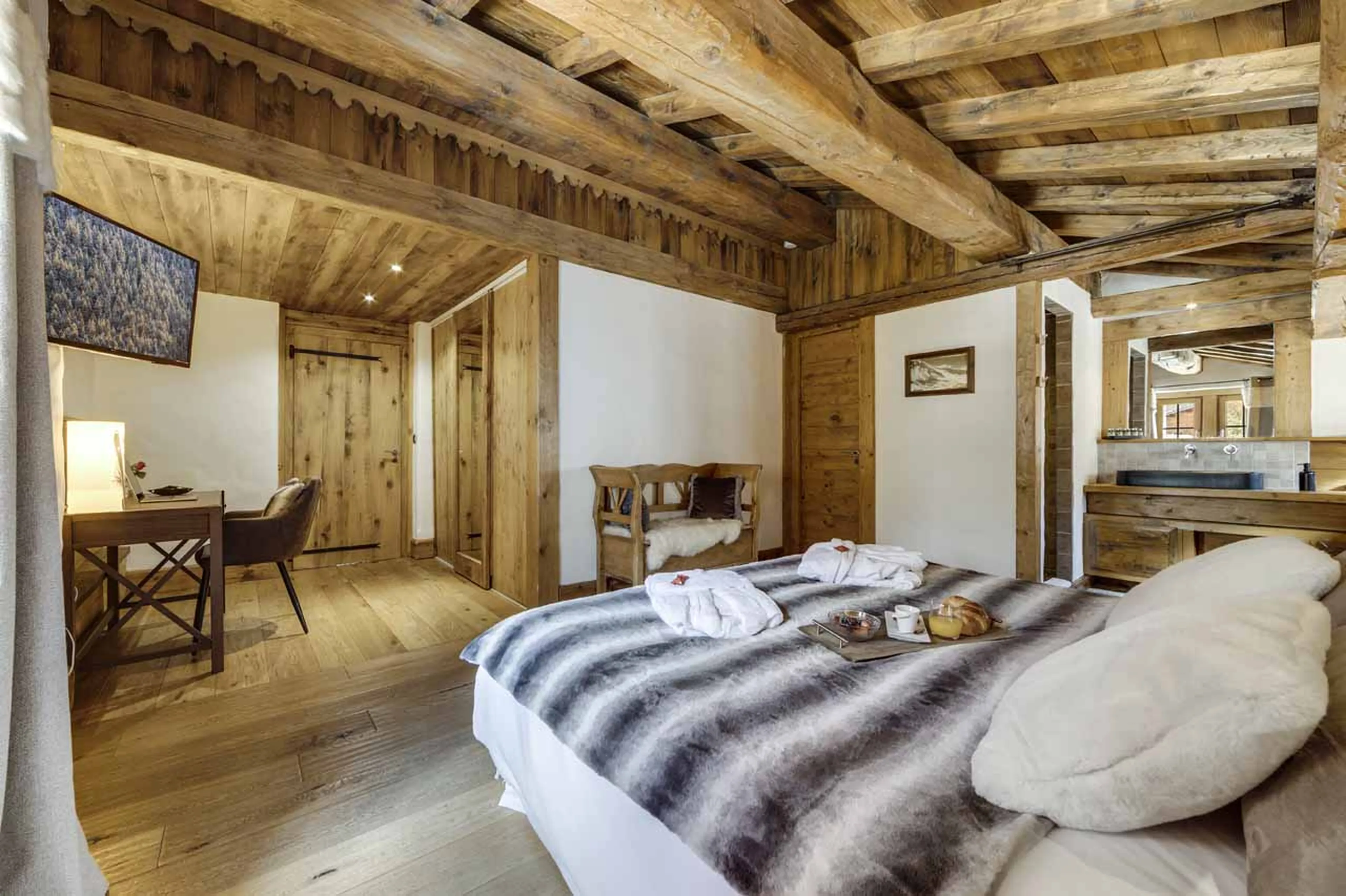 Desk in master suite at Chalet La Bouclia in Val d'Isere