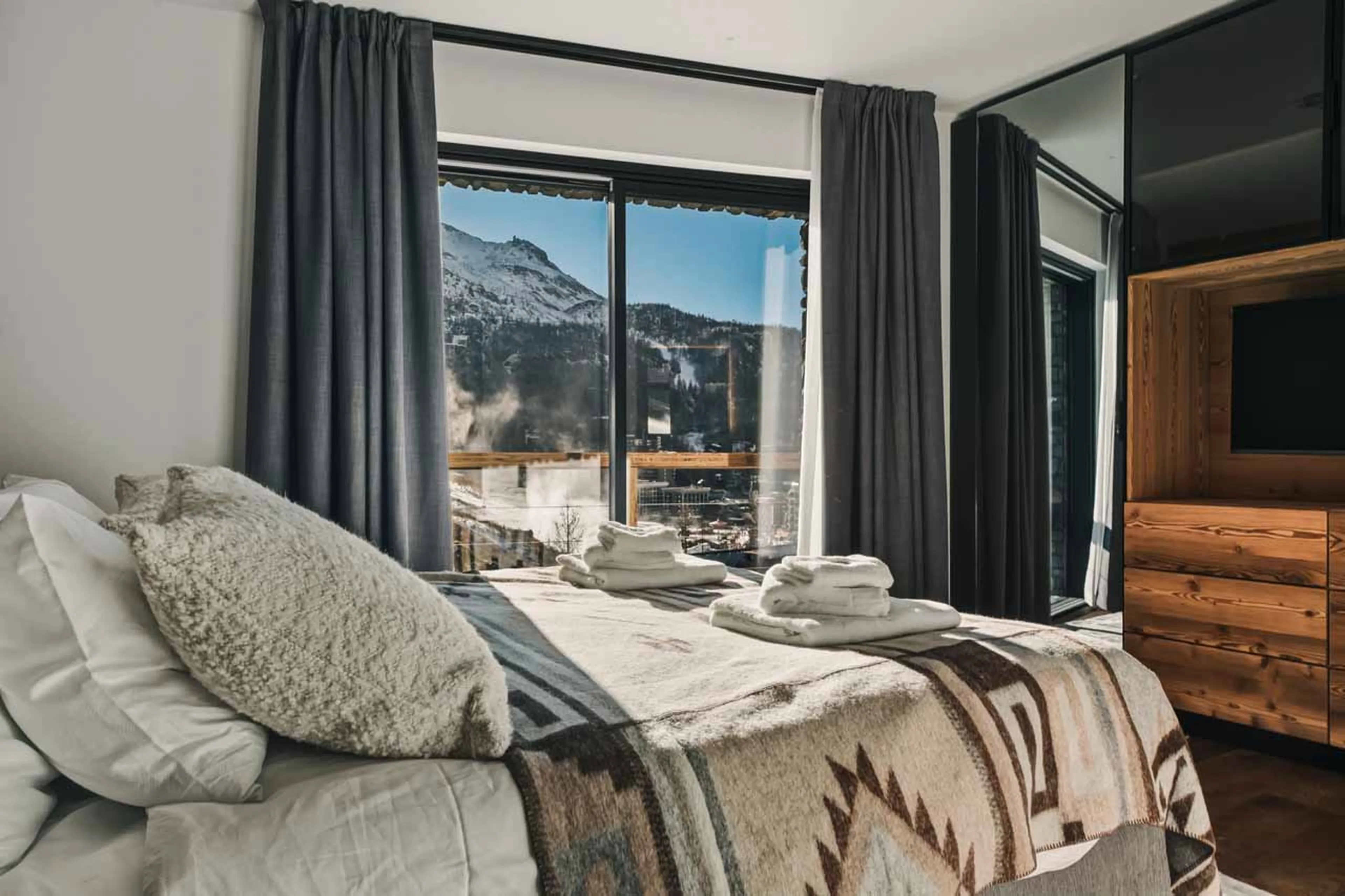 Bedroom one at Chalet Breithorn in Cervinia