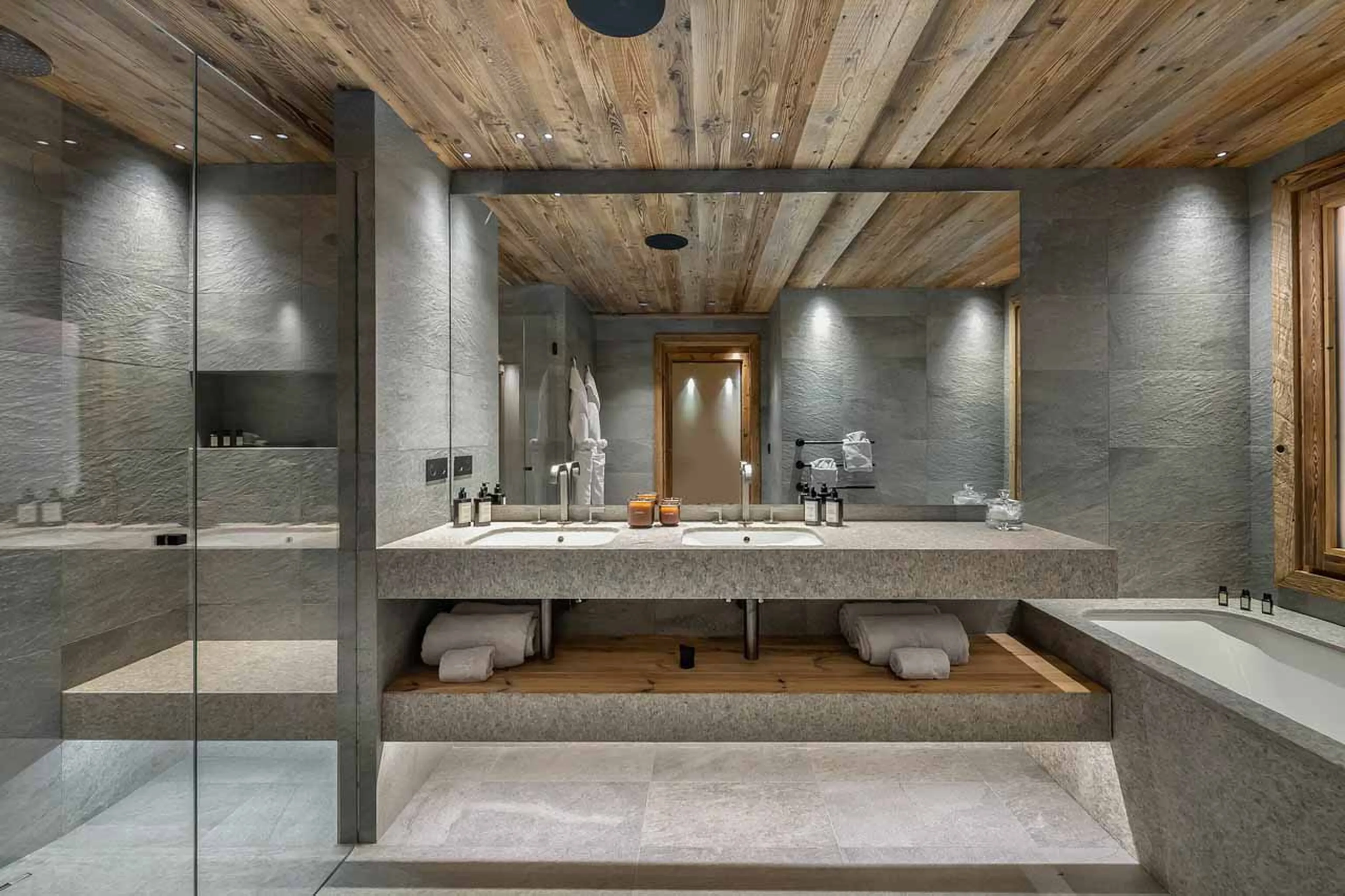 Bathroom five at Chalet Les Bruxellois in Courchevel 1850