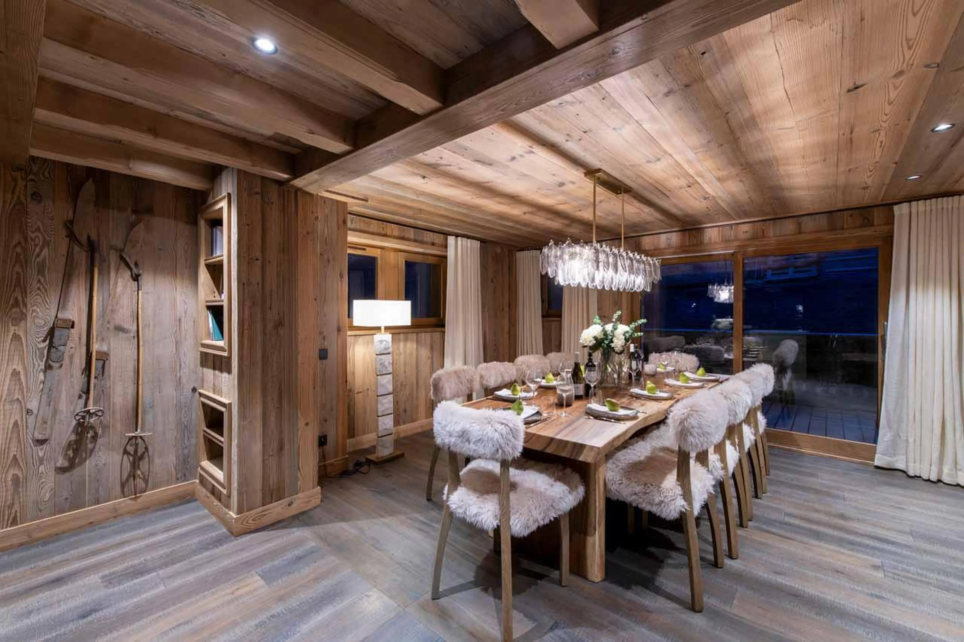 Terrace access through sliding glass doors in Chalet Caribou, Meribel