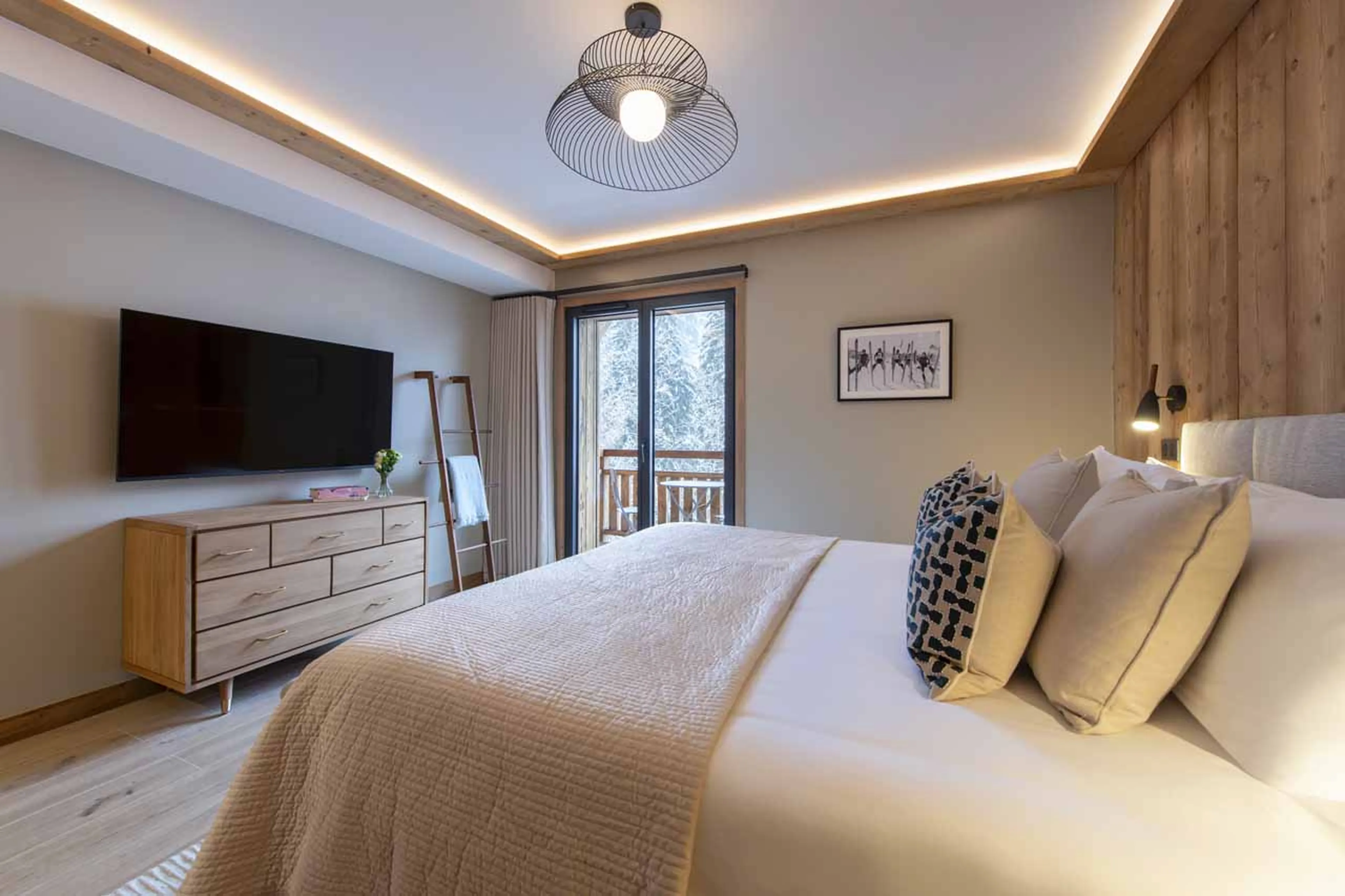 TV and balcony access in Chalet Cascades, Morzine