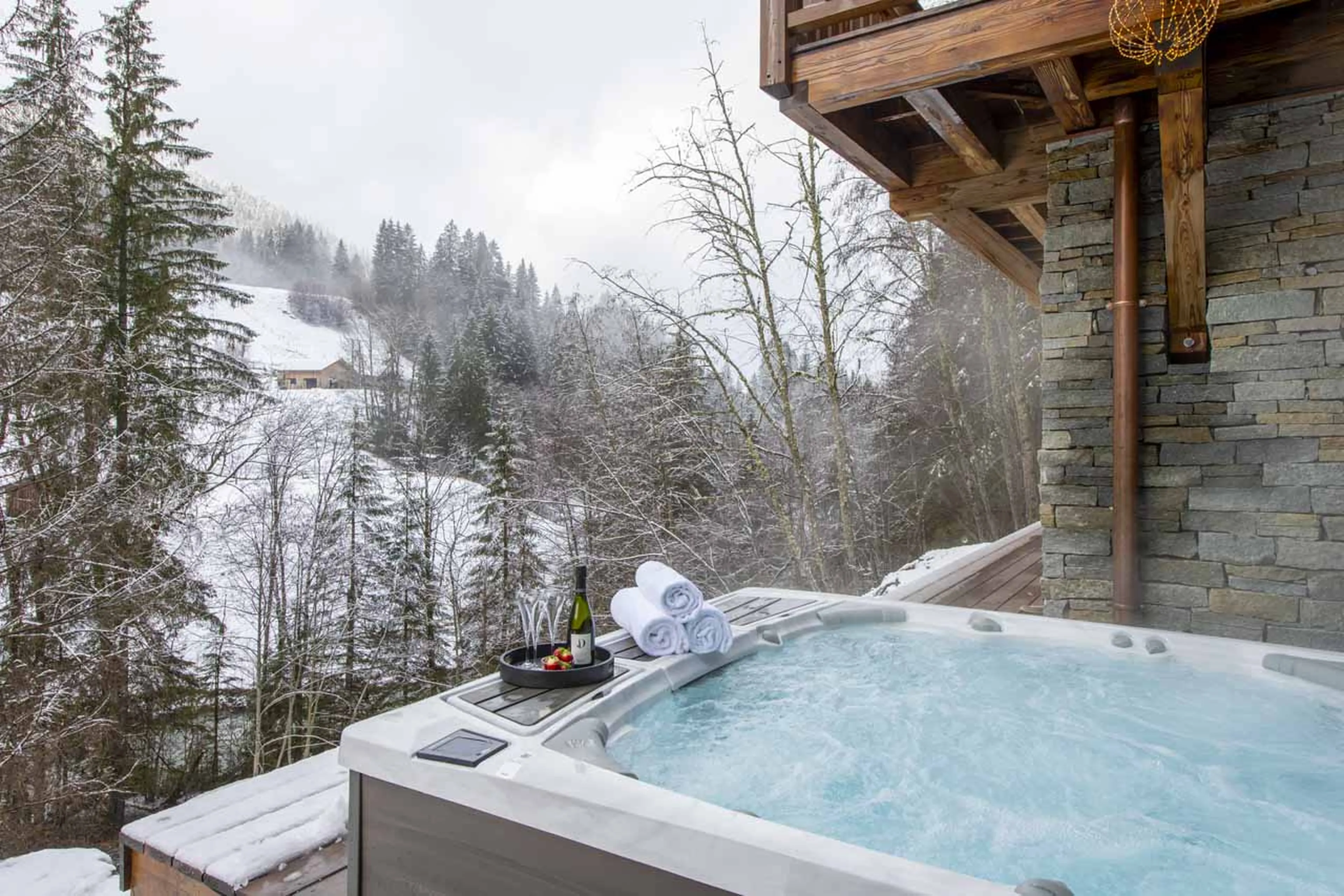 Hot tub in Chalet Cascades, Morzine