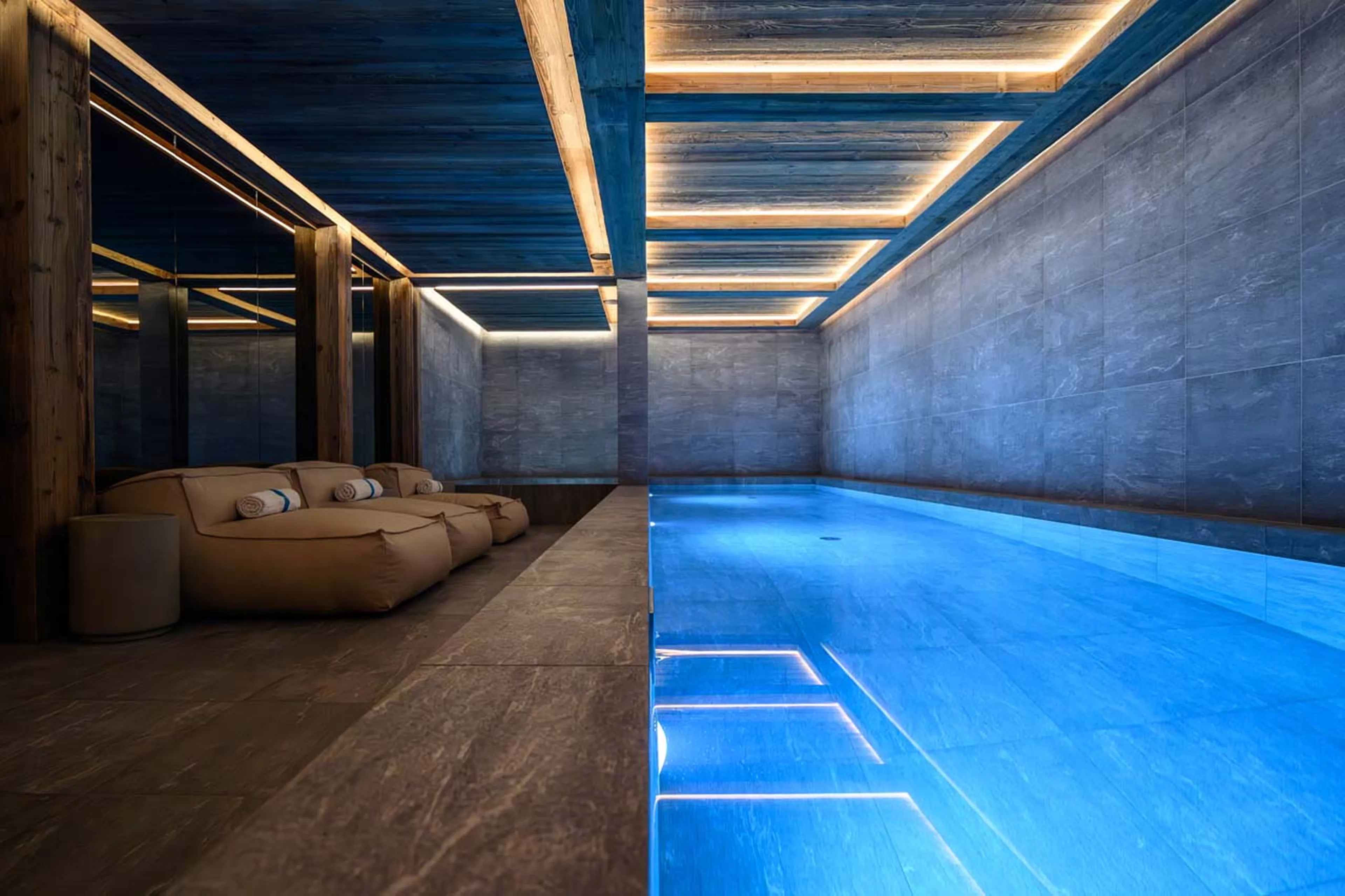 Pool and relaxation area at Chalet Cervinia in Val d'Isere