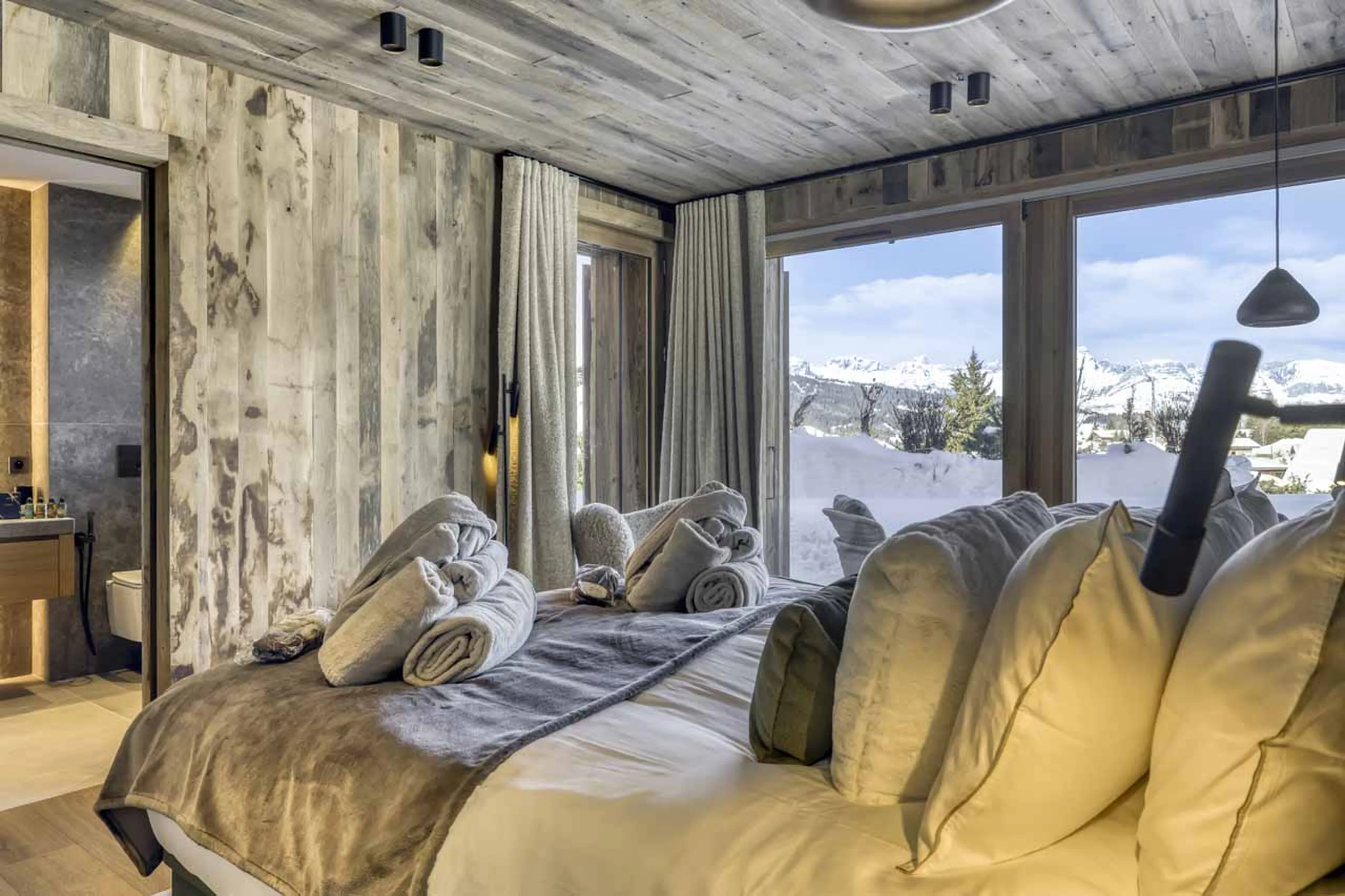 Bedroom 5 bed at Chalet Cham Lou Ka in Megeve
