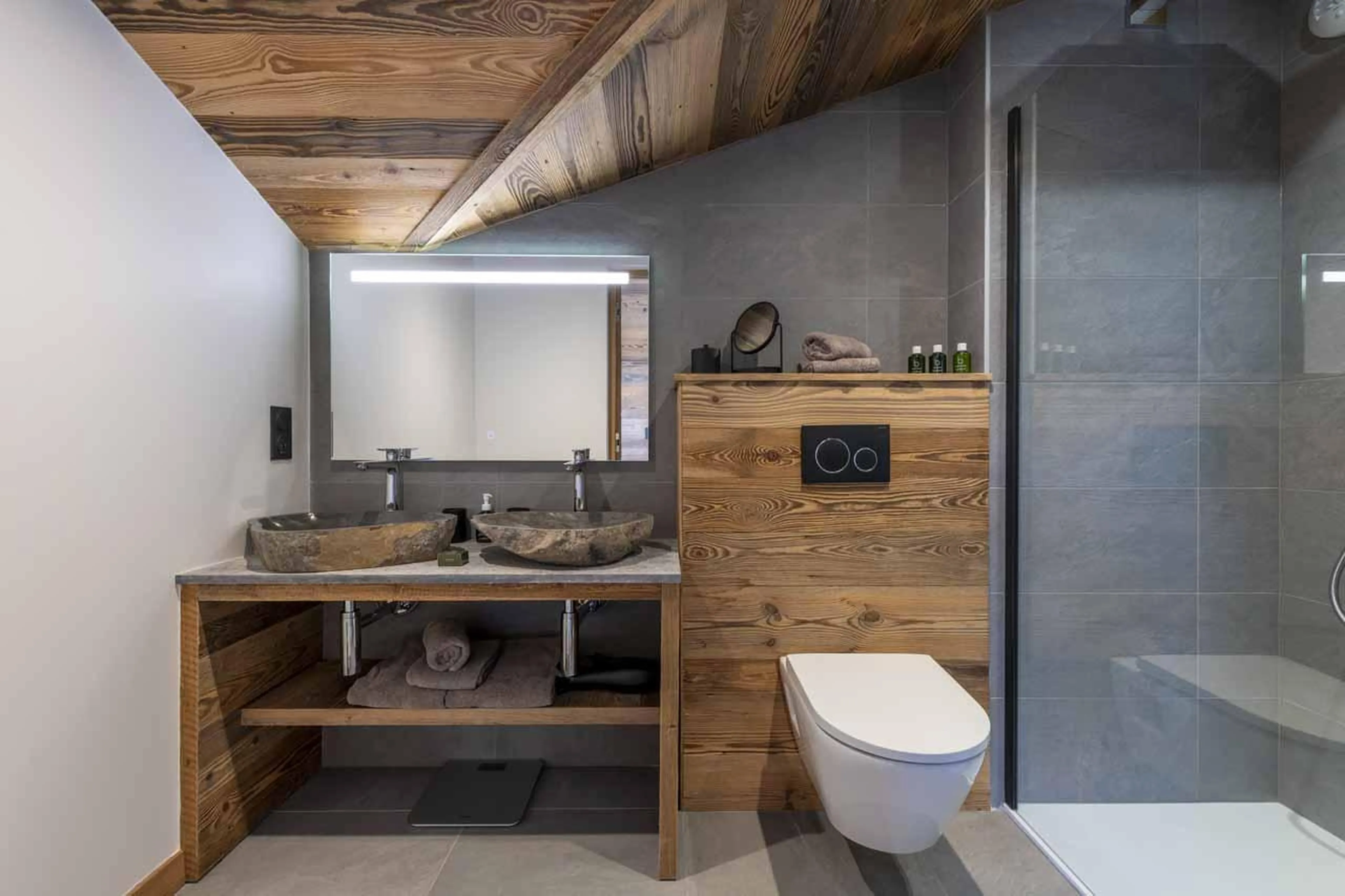 En-suite shower room in Apartment Chavinaud, Les Gets