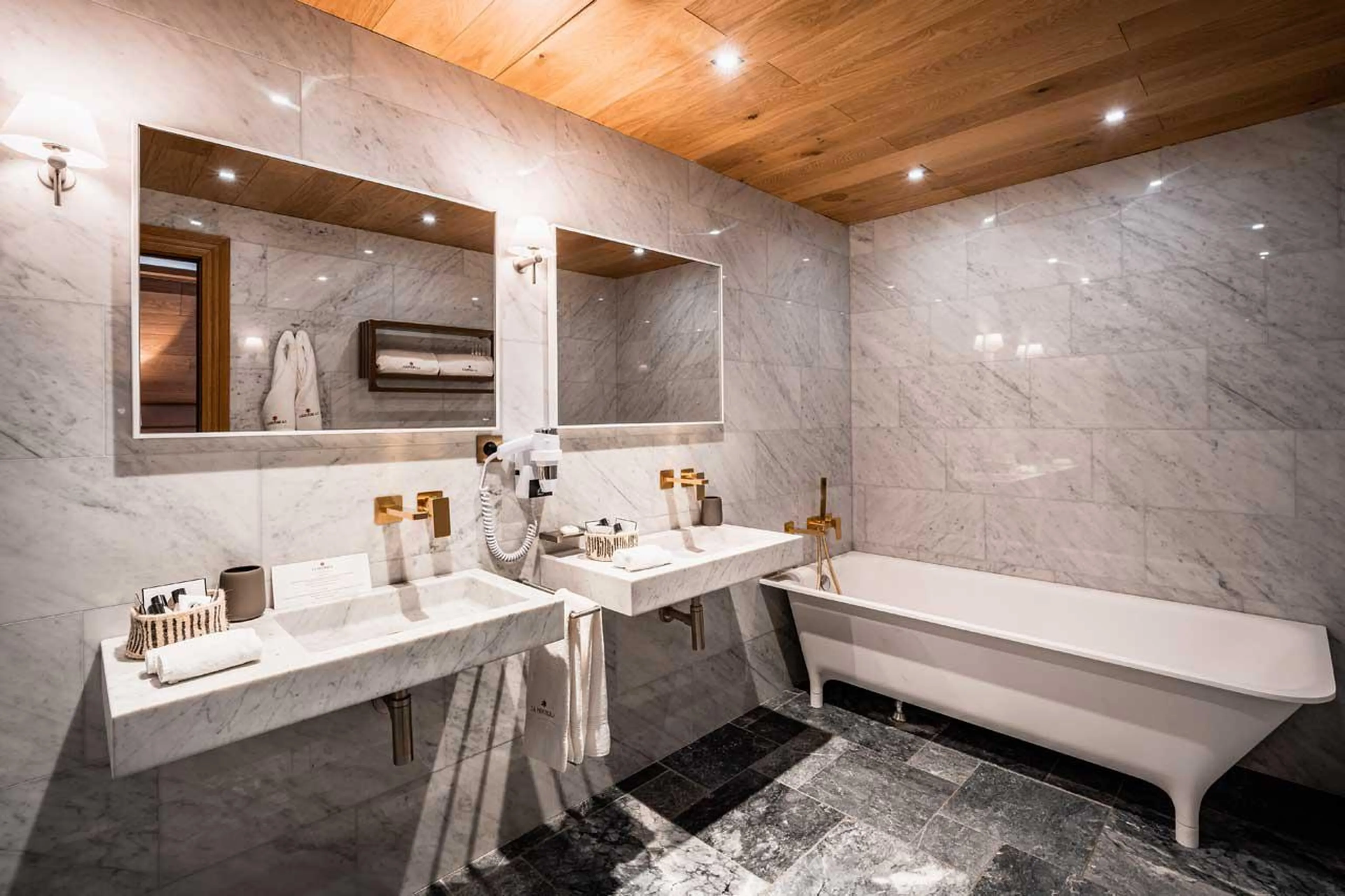 En-suite bathroom one in Chalet Chene in Val d’ Isere