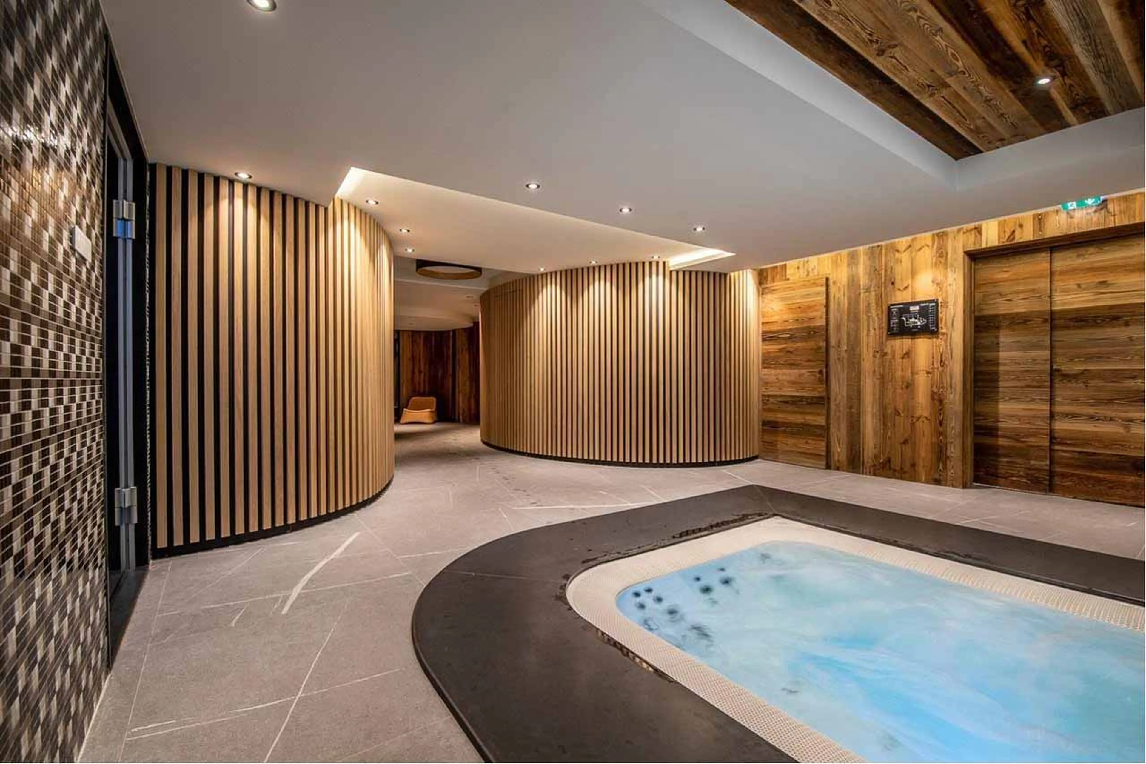 Residence Jacuzzi at Chalet Chergui in Meribel