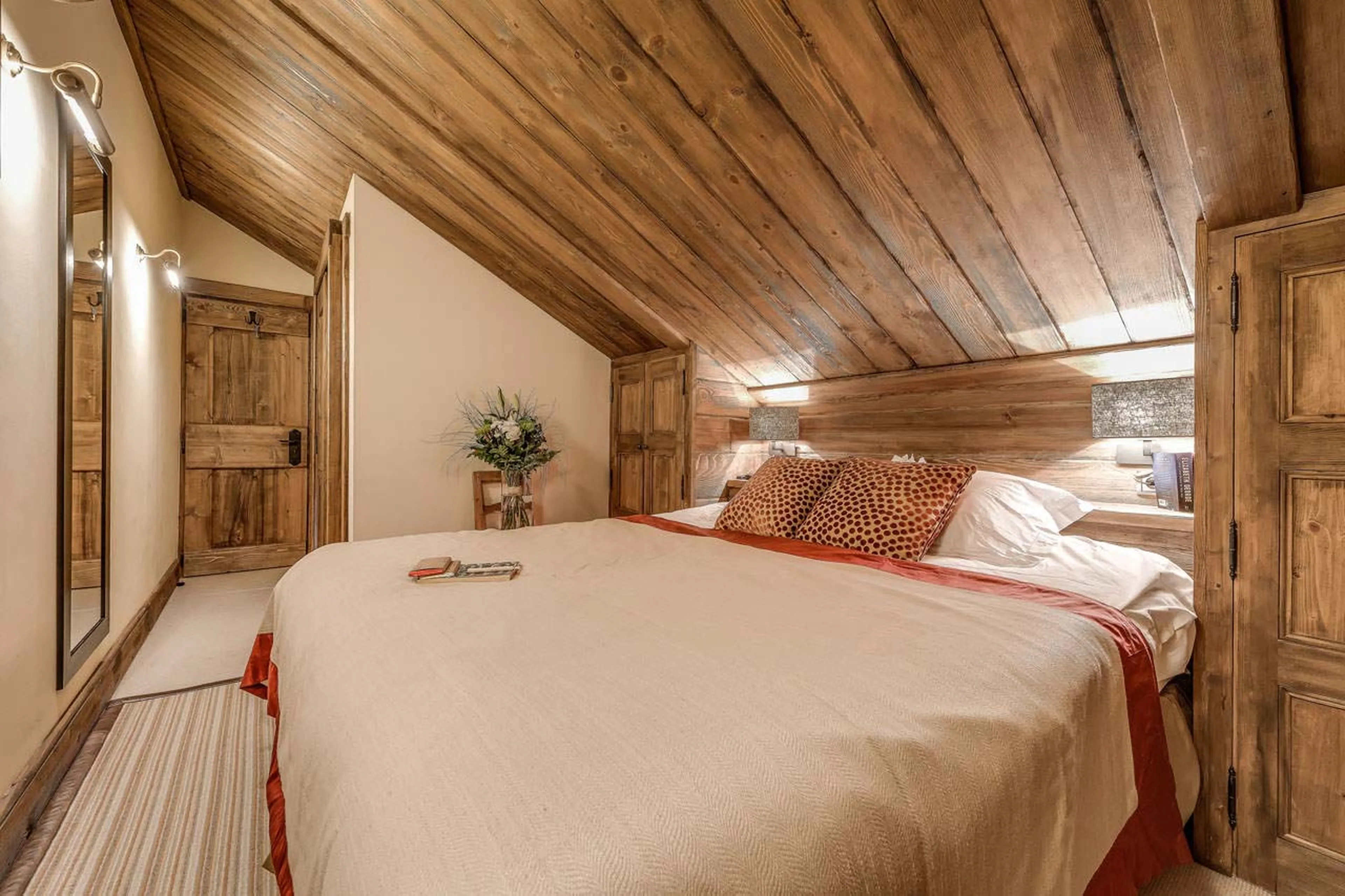 Bedroom five at Chalet Chopine in Meribel