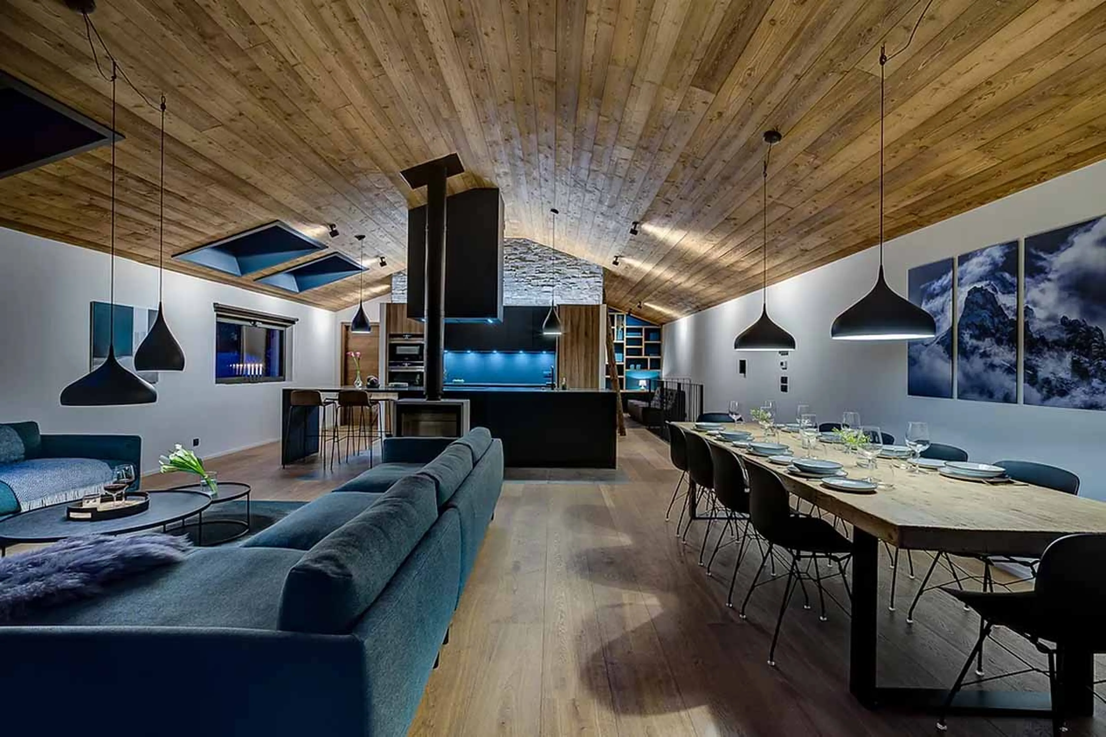 Living and dining table at Chalet Chouca in Chamonix