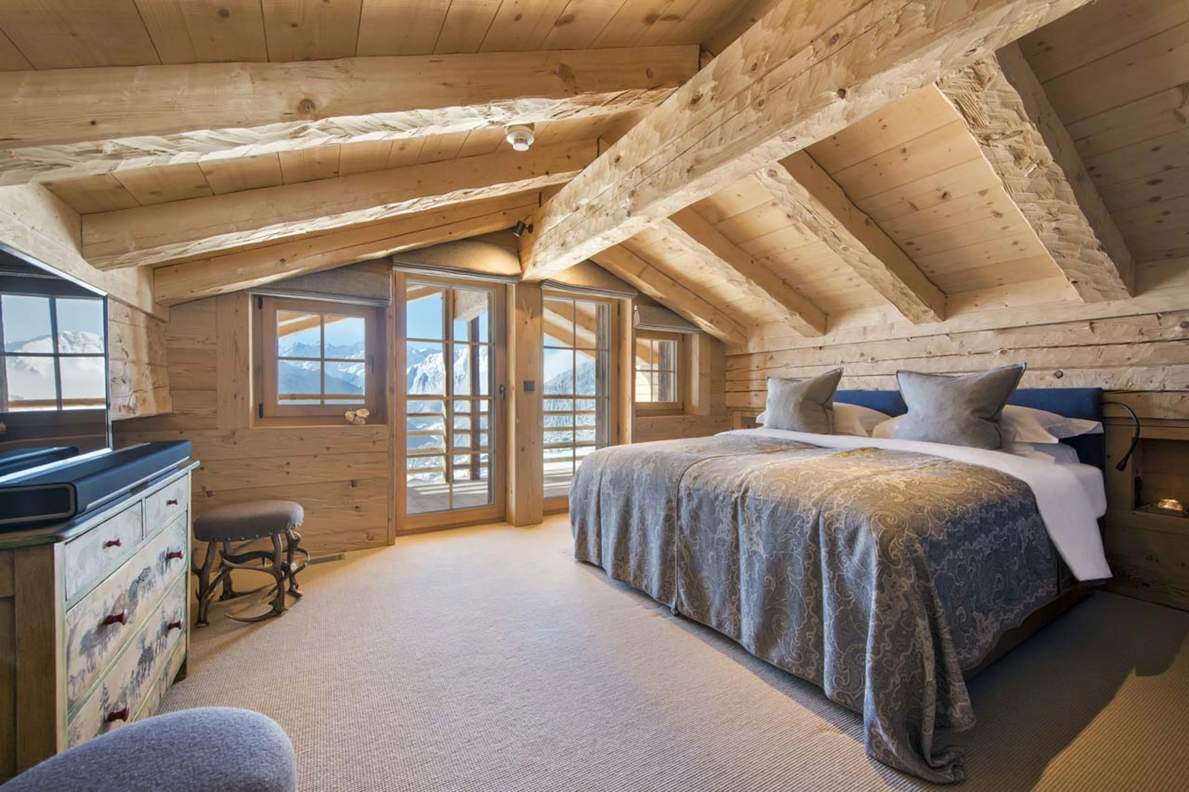 Top floor double bedroom at Chalet Chouqui in Verbier