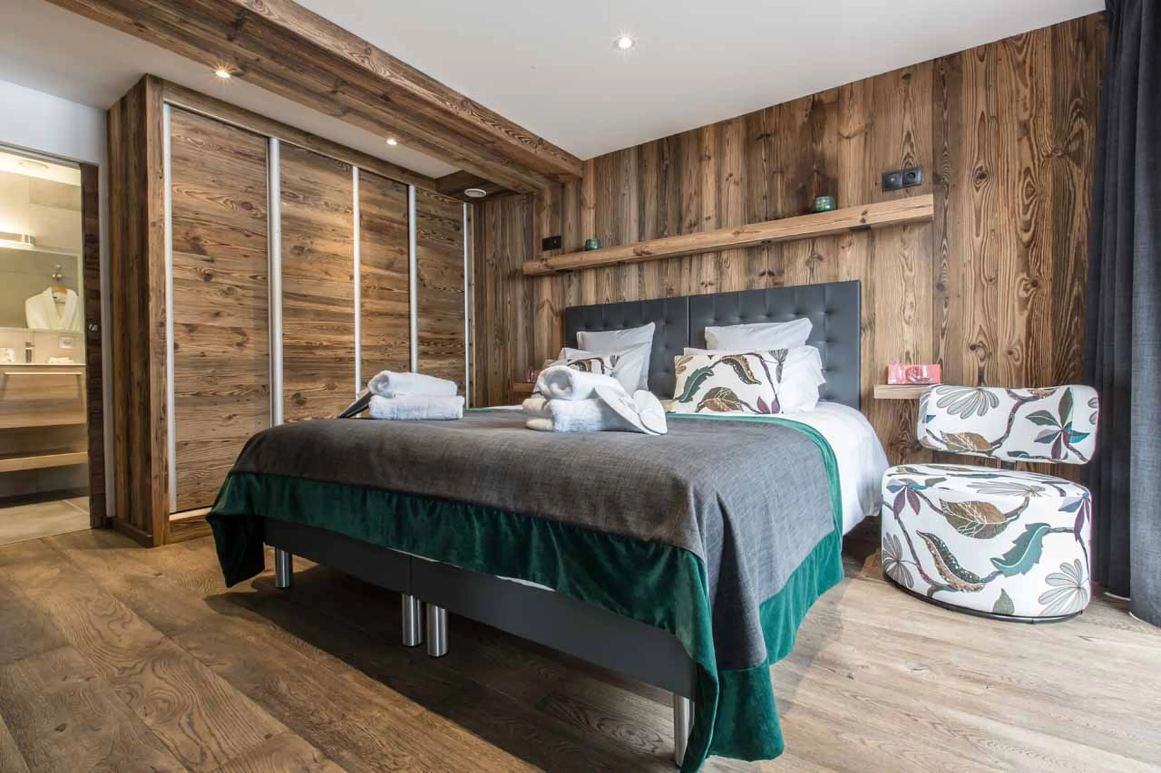 Spacious en-suite bedroom at Chalet Clos Saint Jean in Les Gets