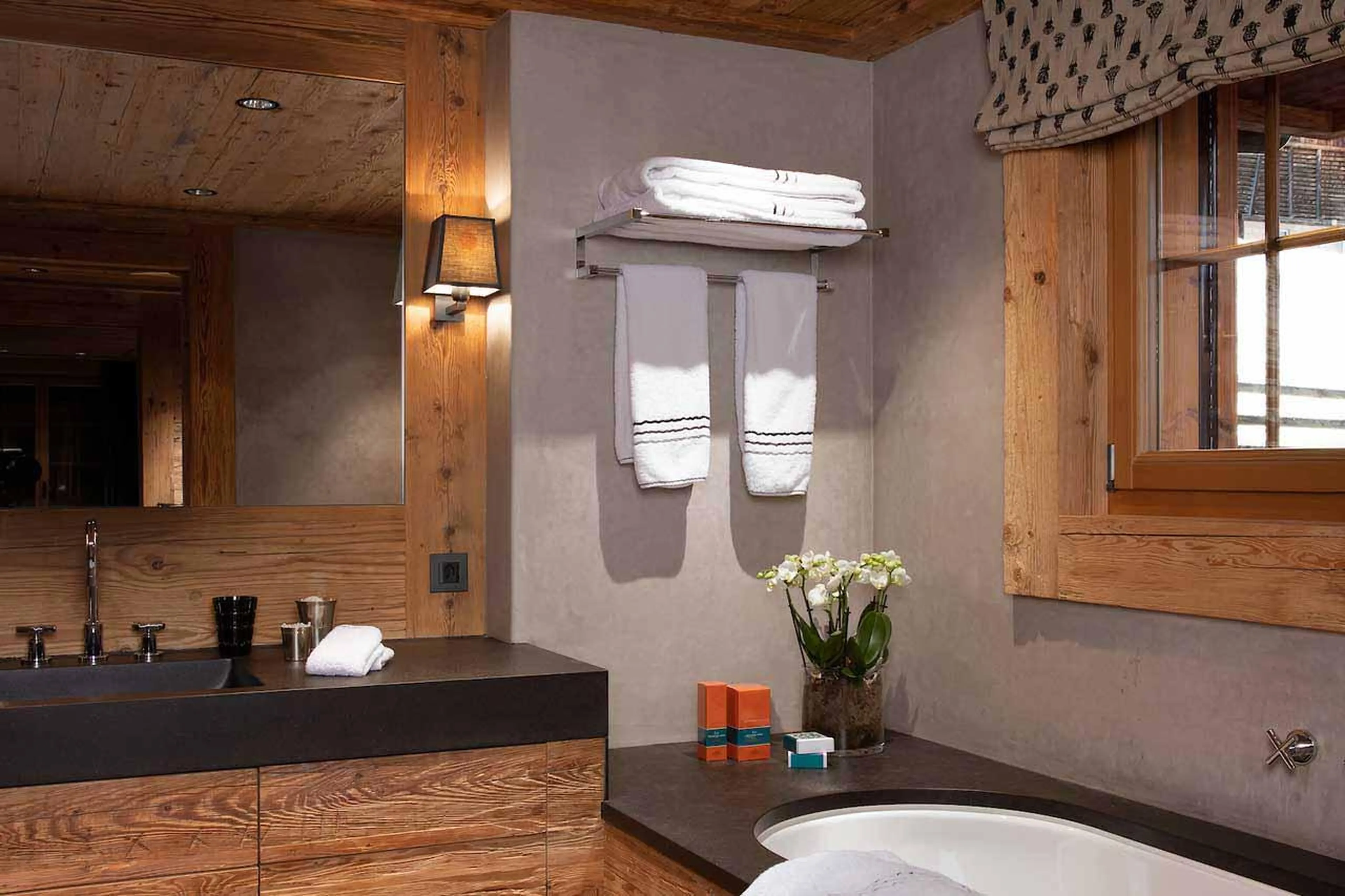 En-suite bathroom in Chalet Colombe, Gstaad