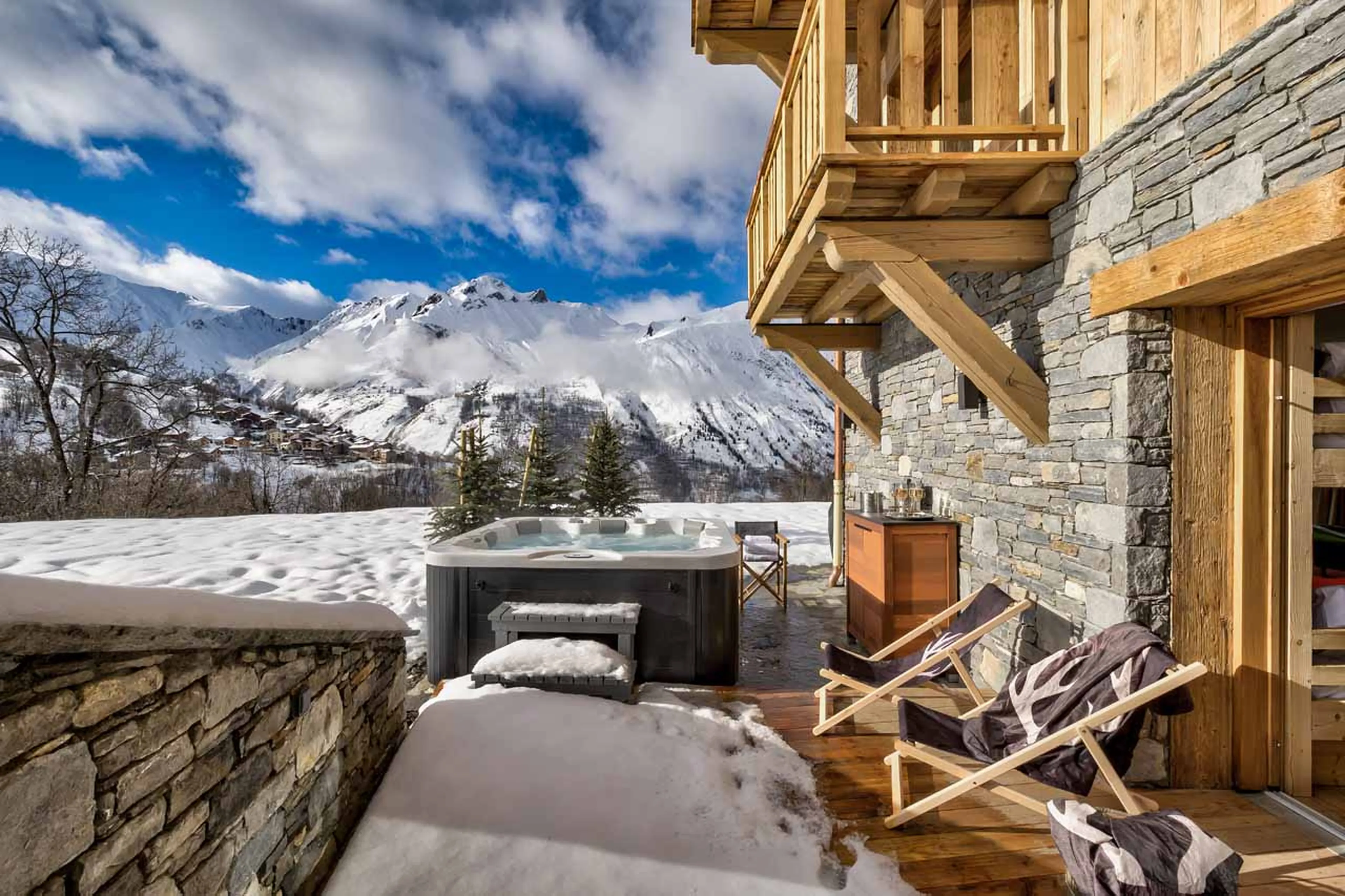 Hot tub at Chalet Constantia in St Martin de Belleville