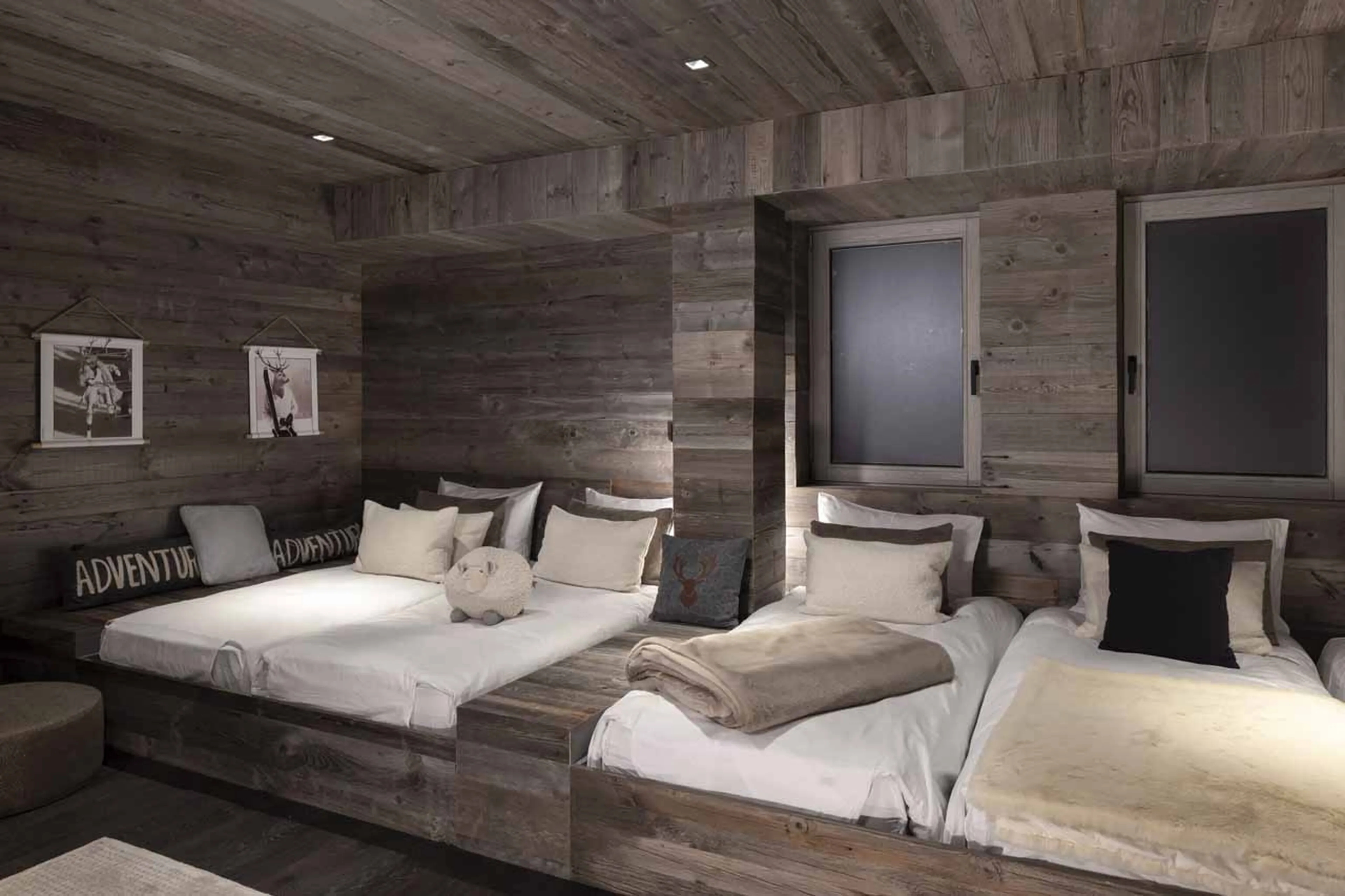 Bedroom 1 beds at Chalet Coz in Megeve