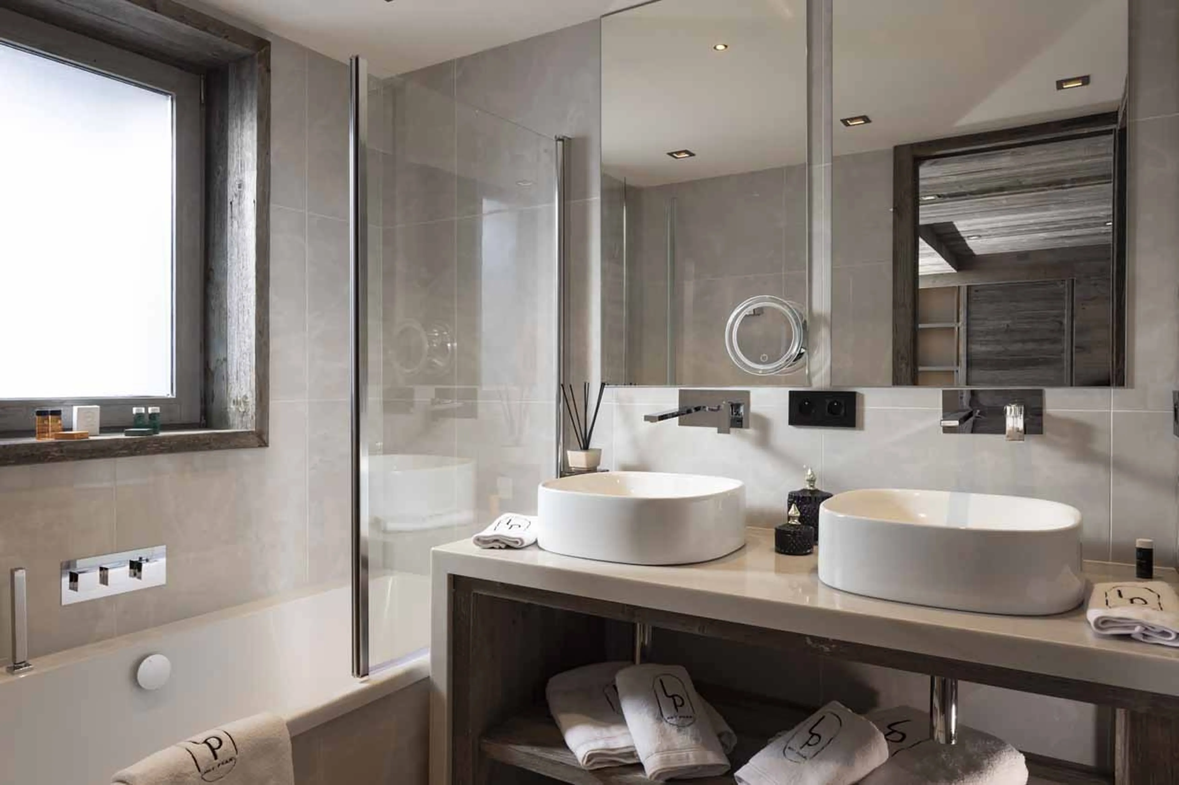 Bedroom 4 en-suite at Chalet Coz in Megeve