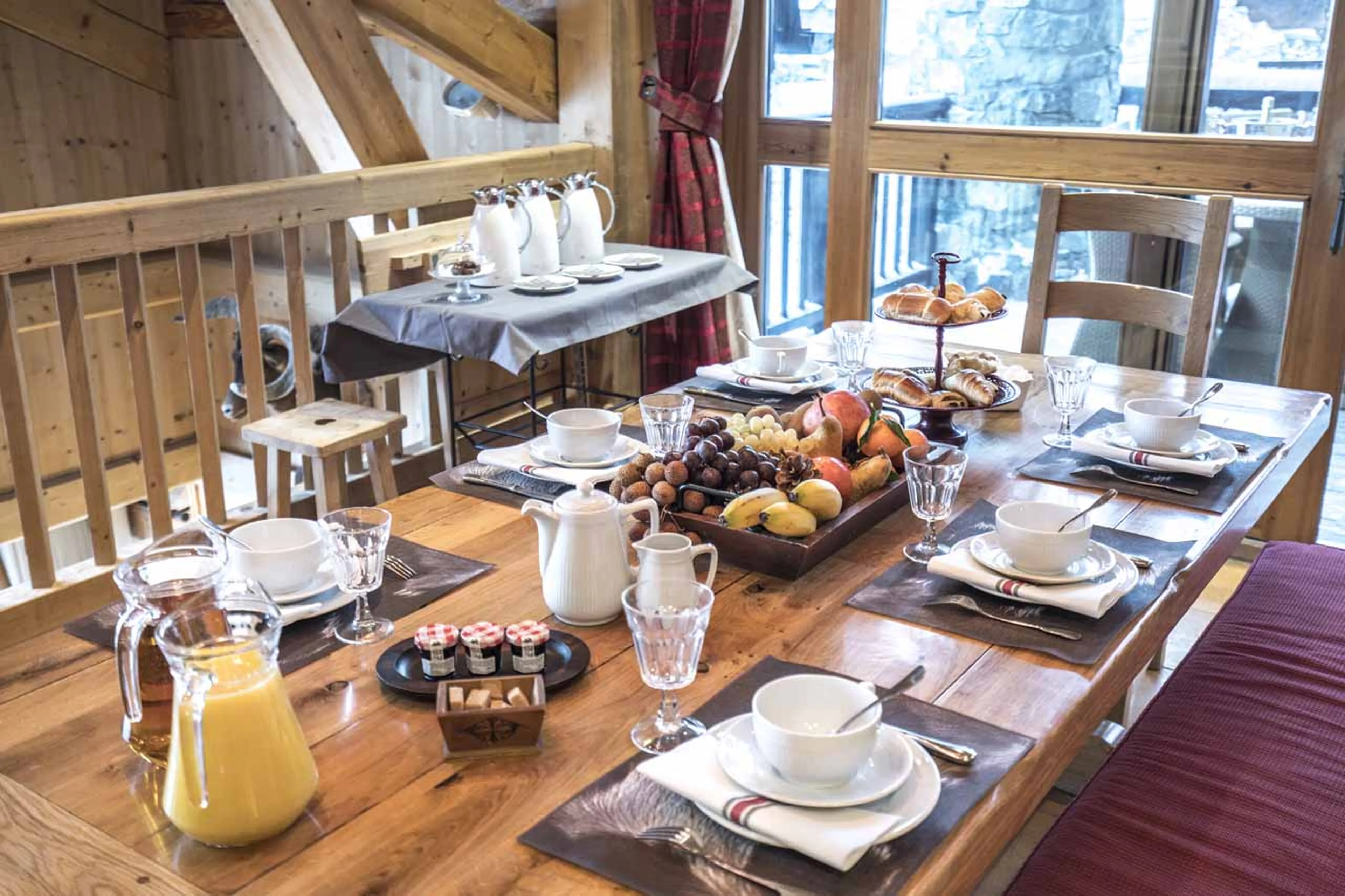 Dining room at Chalet Cristal A in Val d’Isere
