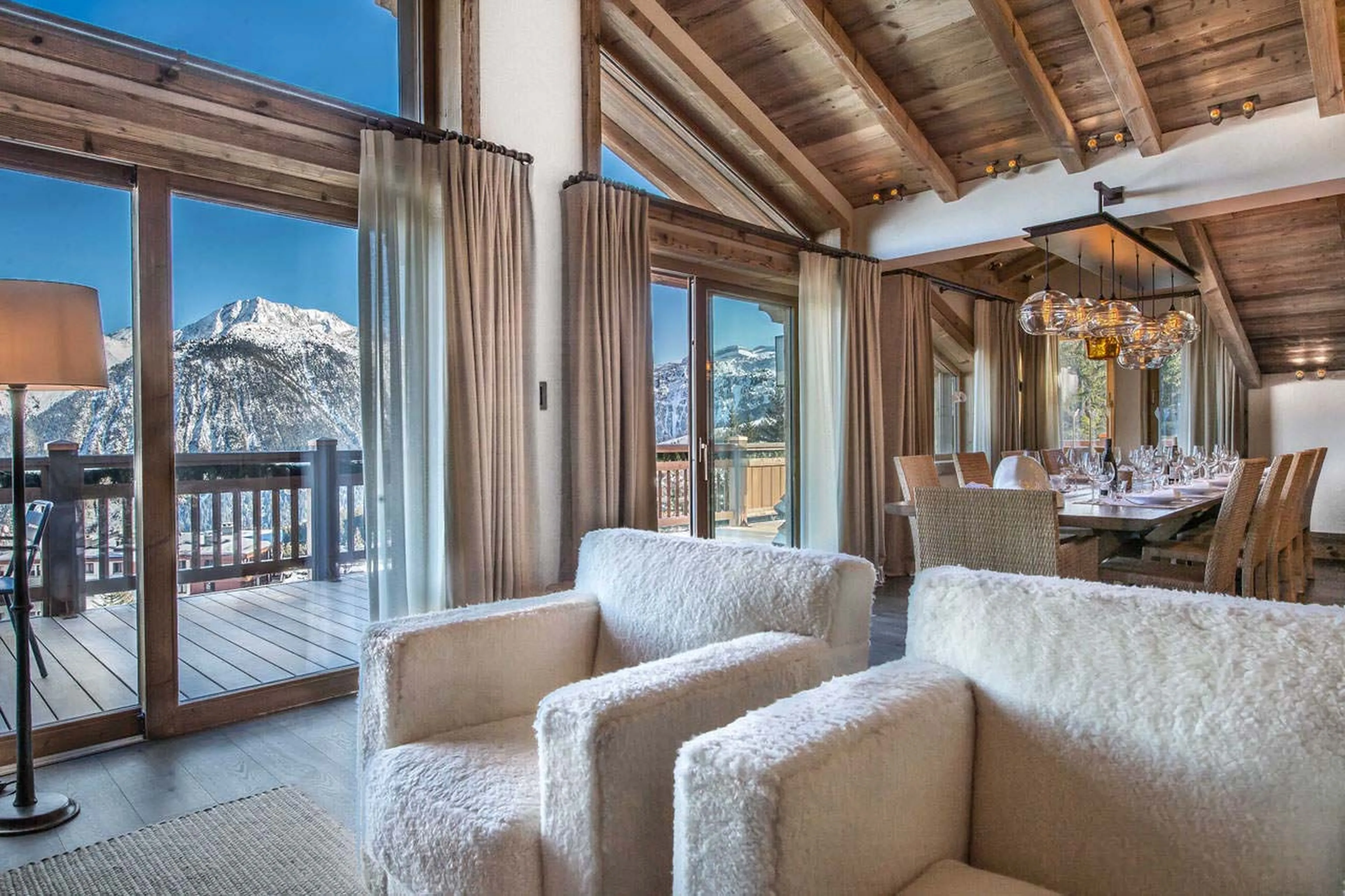 Open plan lounge of Chalet Cryst'Aile in Courchevel 1850