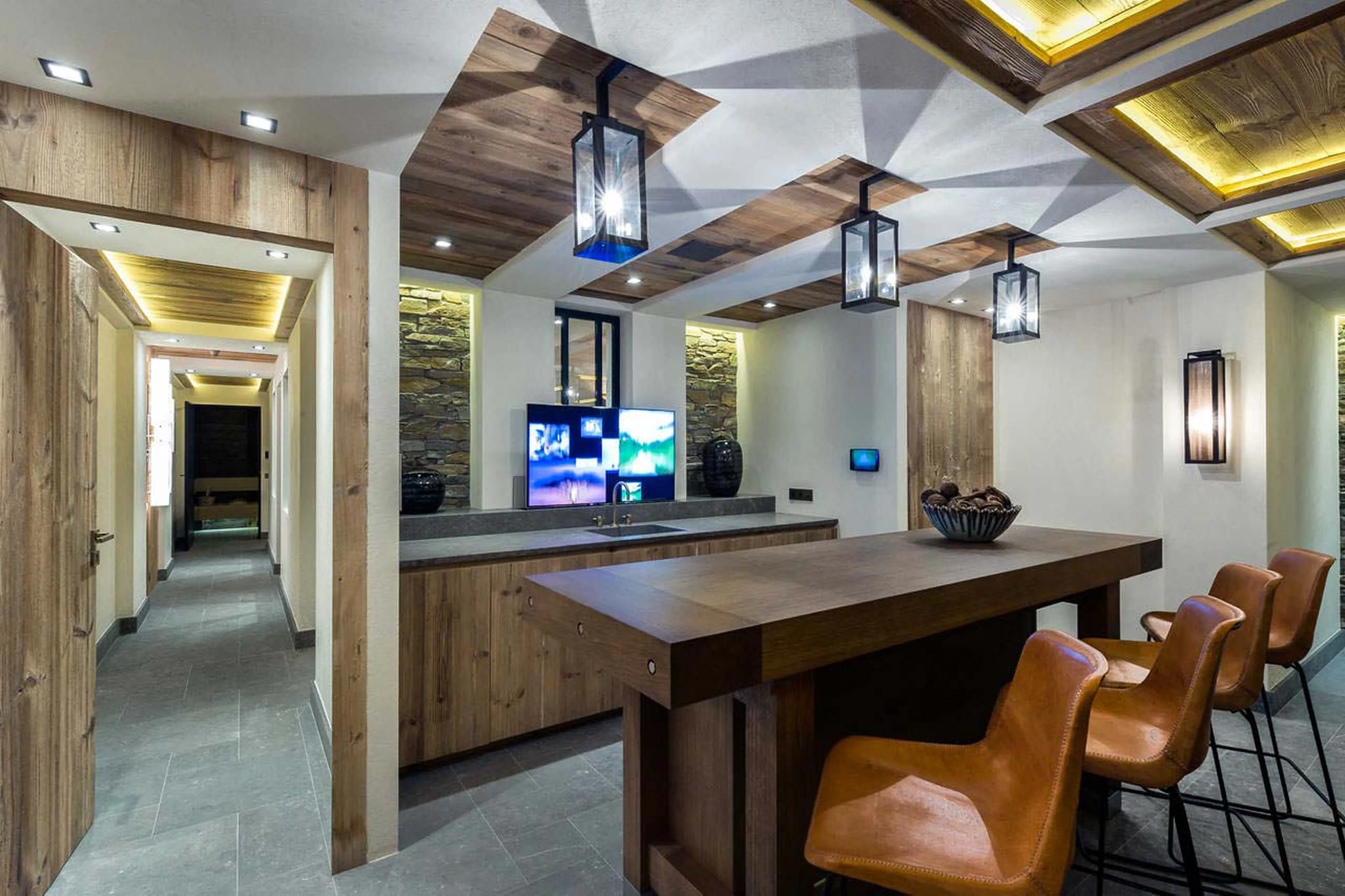 Bar lounge in the relaxation area in Chalet Cryst'Aile in Courchevel 1850