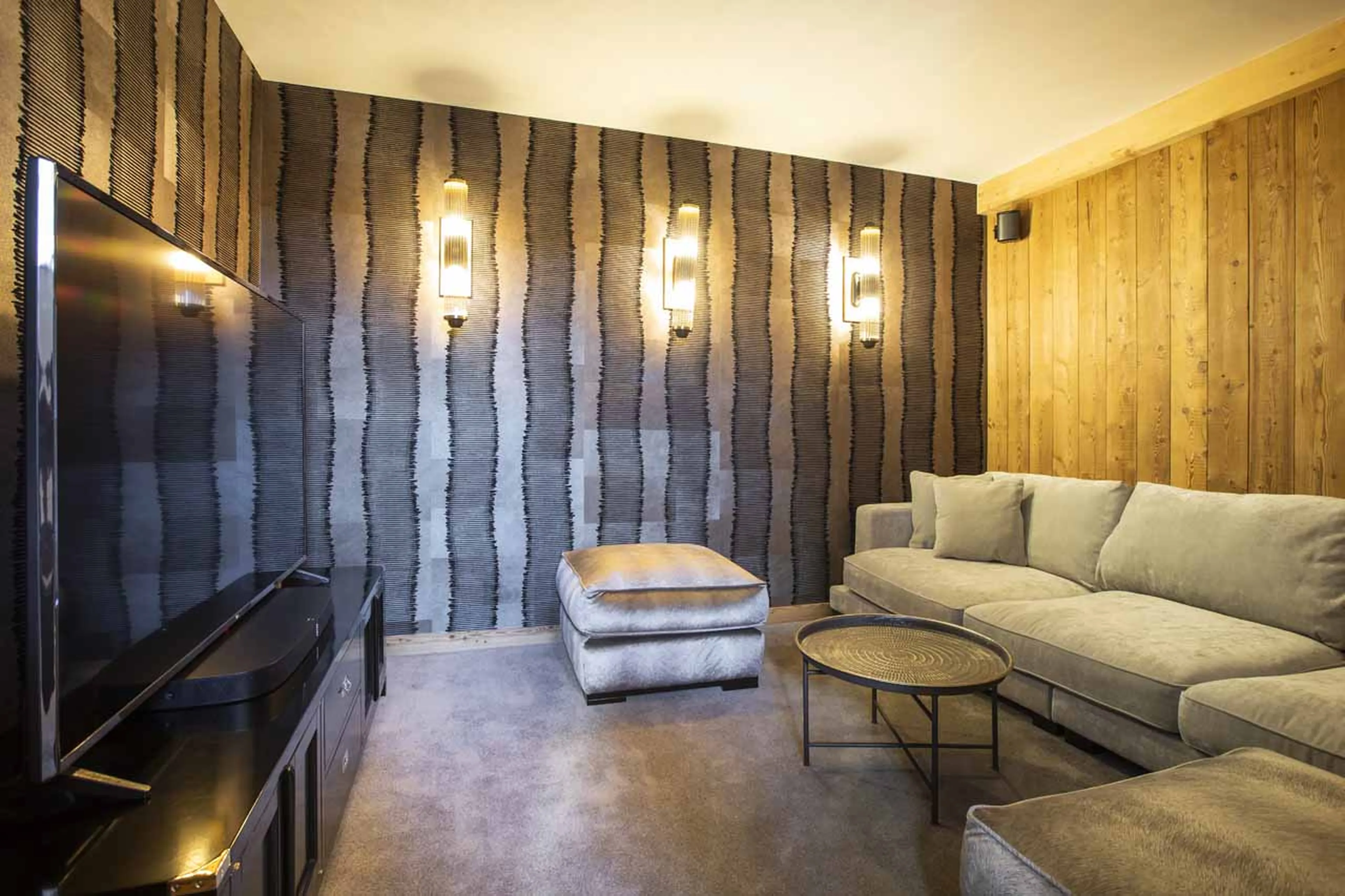 Cinema room at Chalet Cullinan in Val Thorens