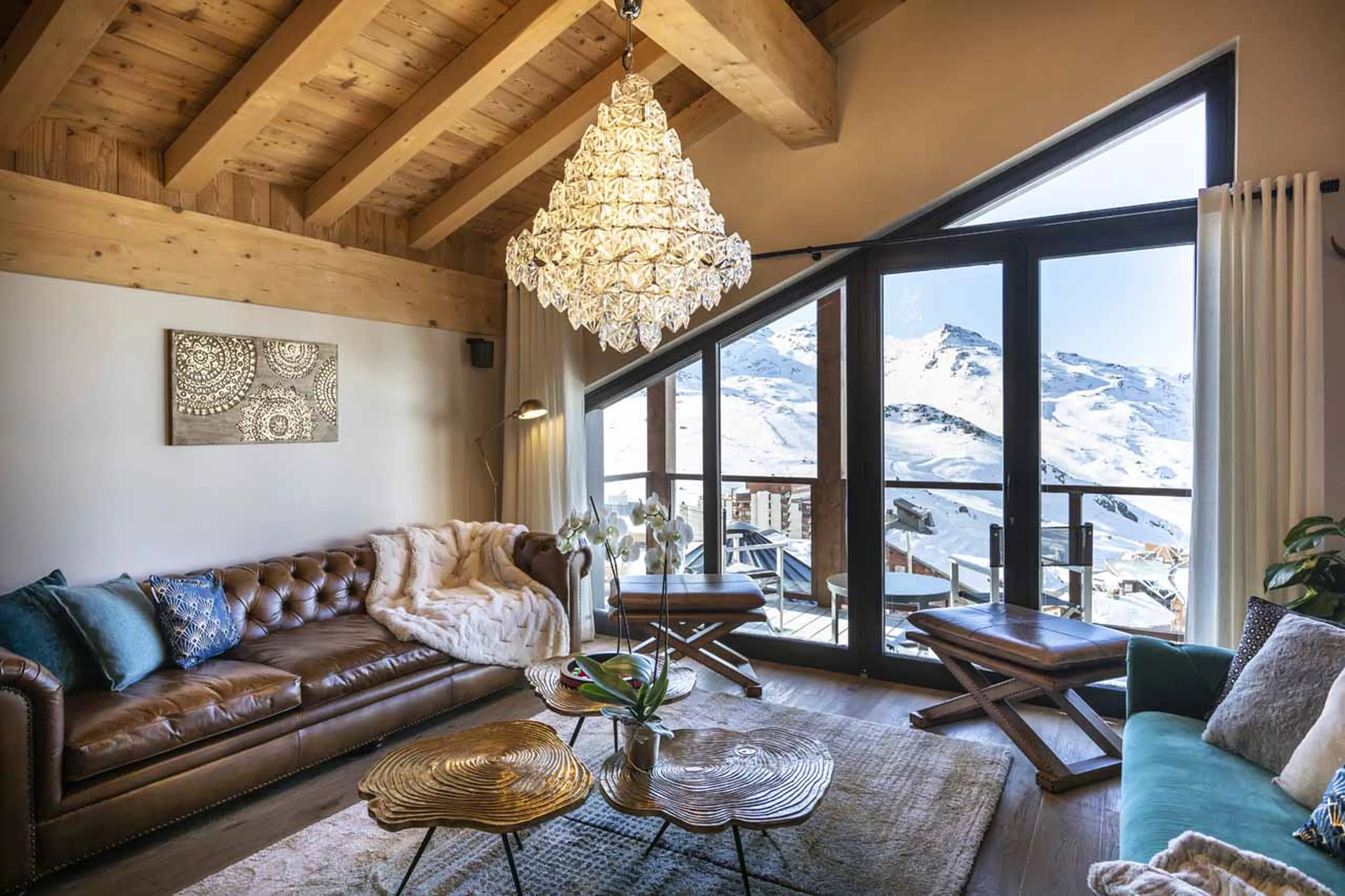 Living area at Chalet Cullinan in Val Thorens