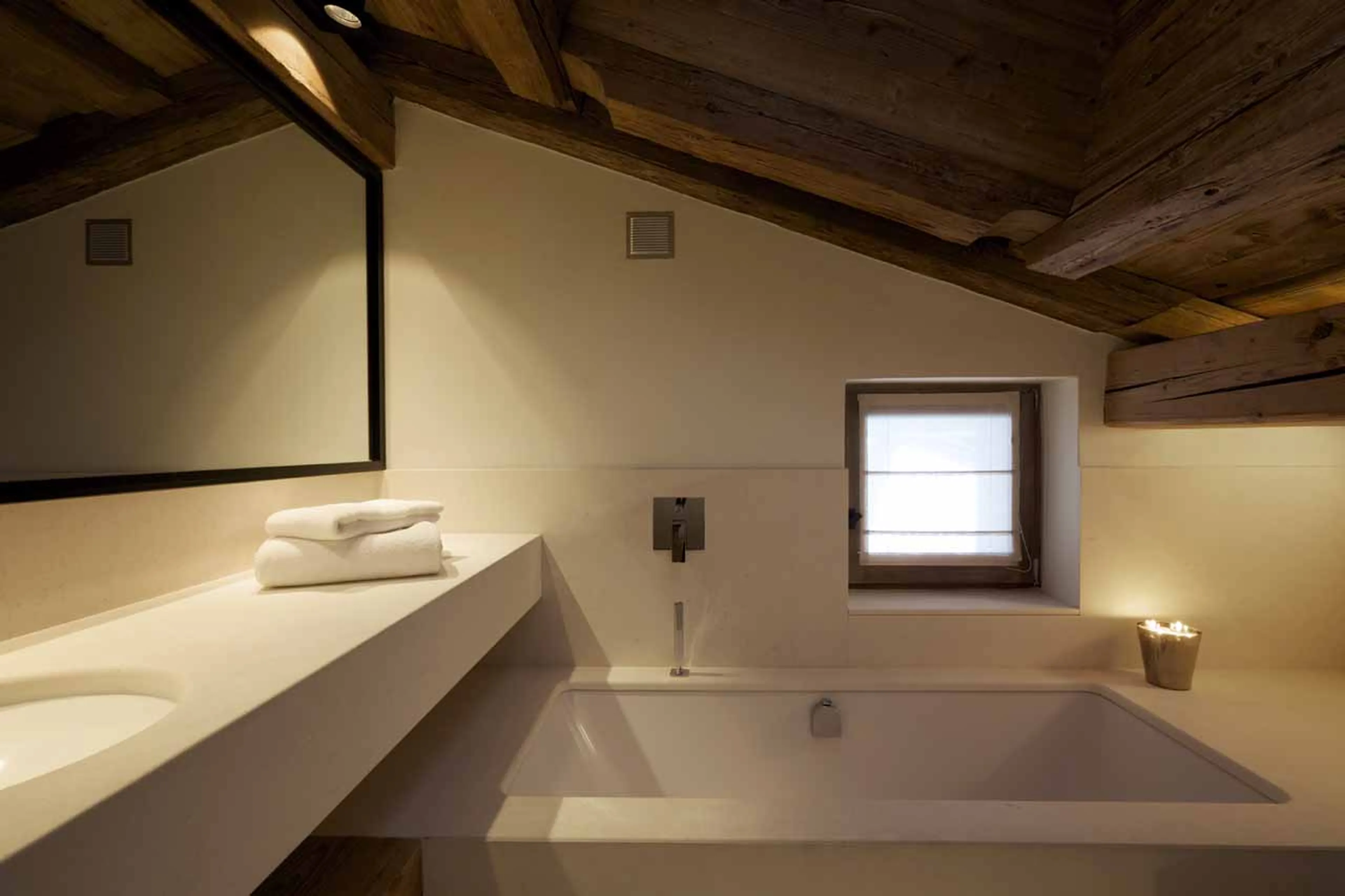 Bathroom three at Chalet Cyanella in Megeve