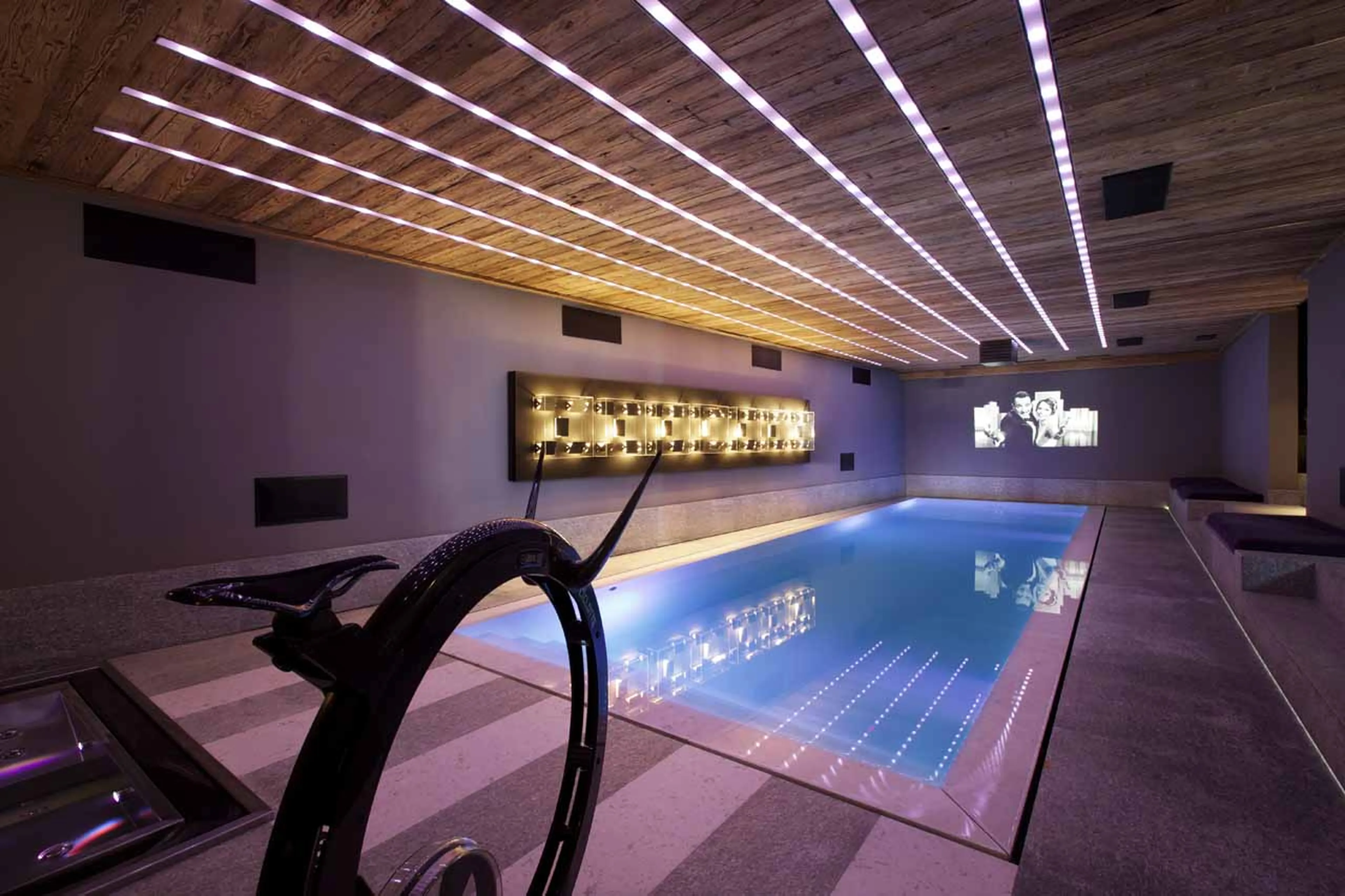 Swimming pool at Chalet Cyanella in Megeve