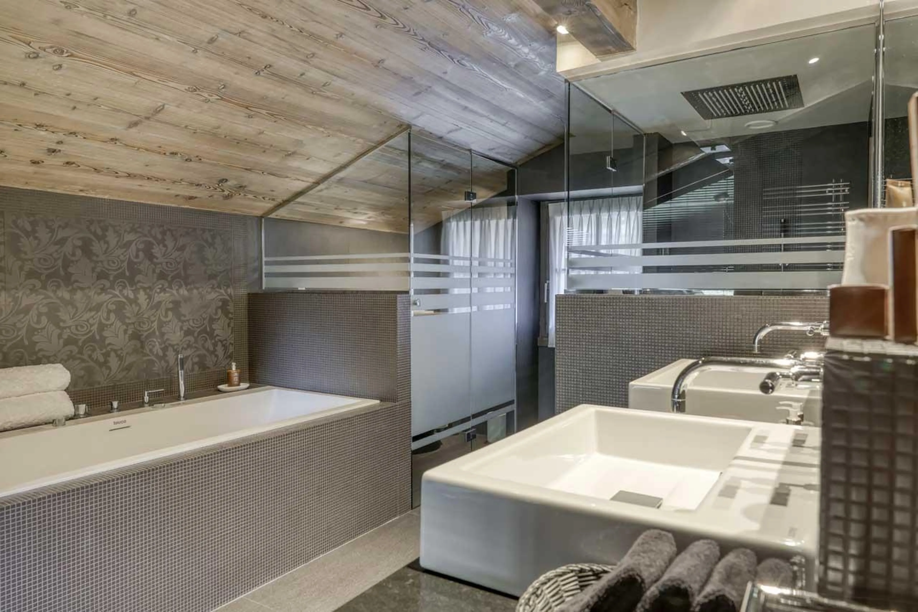 Bathroom three at Chalet Dana in Megeve