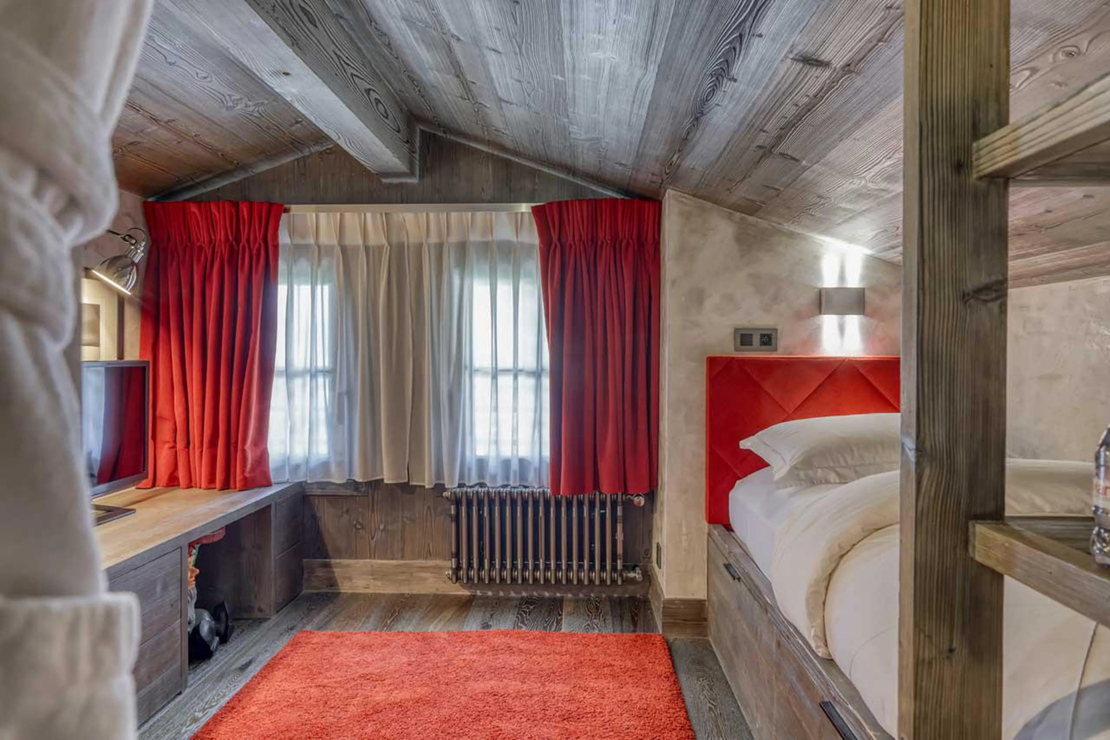 Bedroom eight at Chalet Dana in Megeve