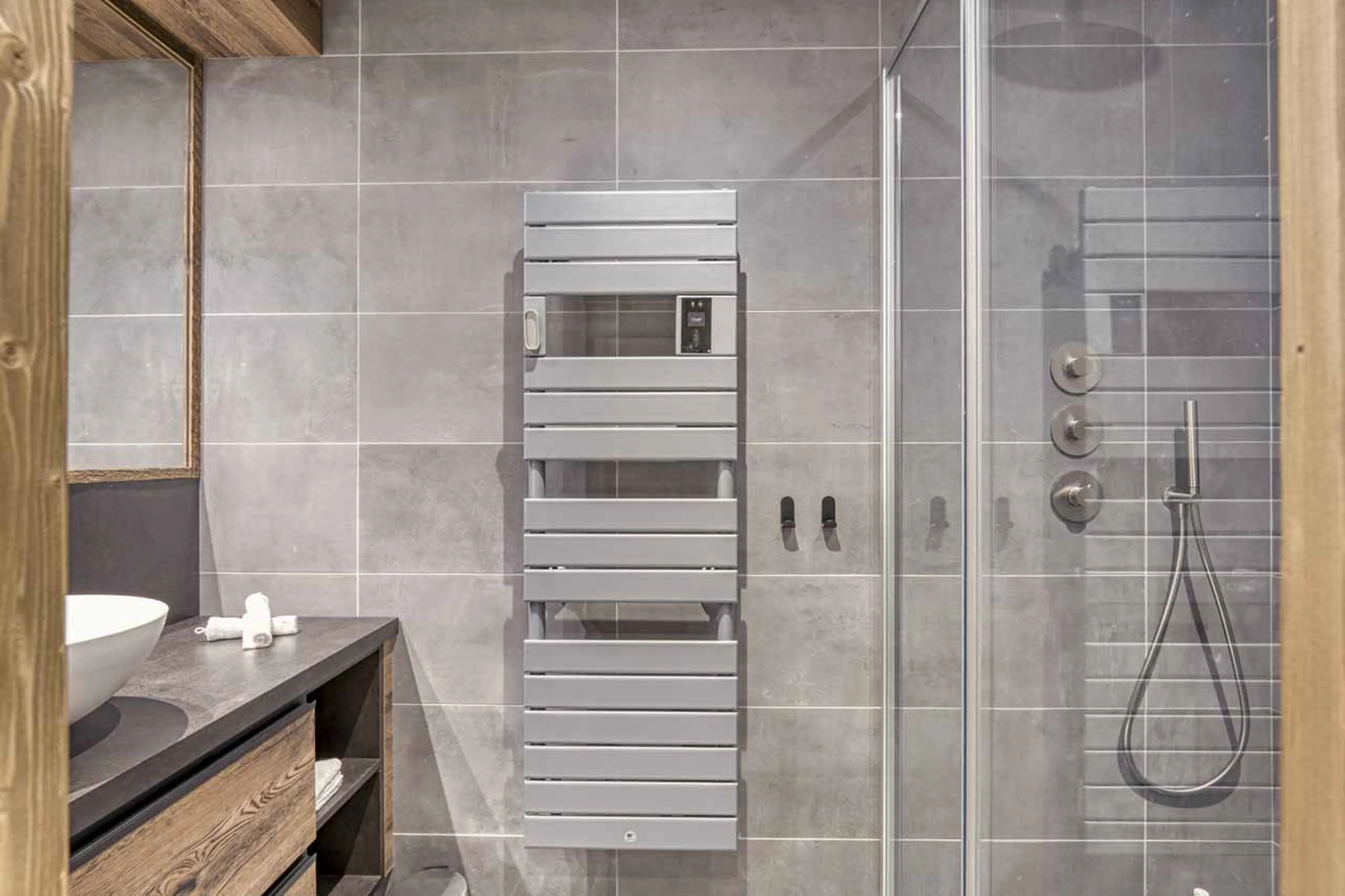 Bedroom 3 en-suite at Chalet de Gabin in Megeve