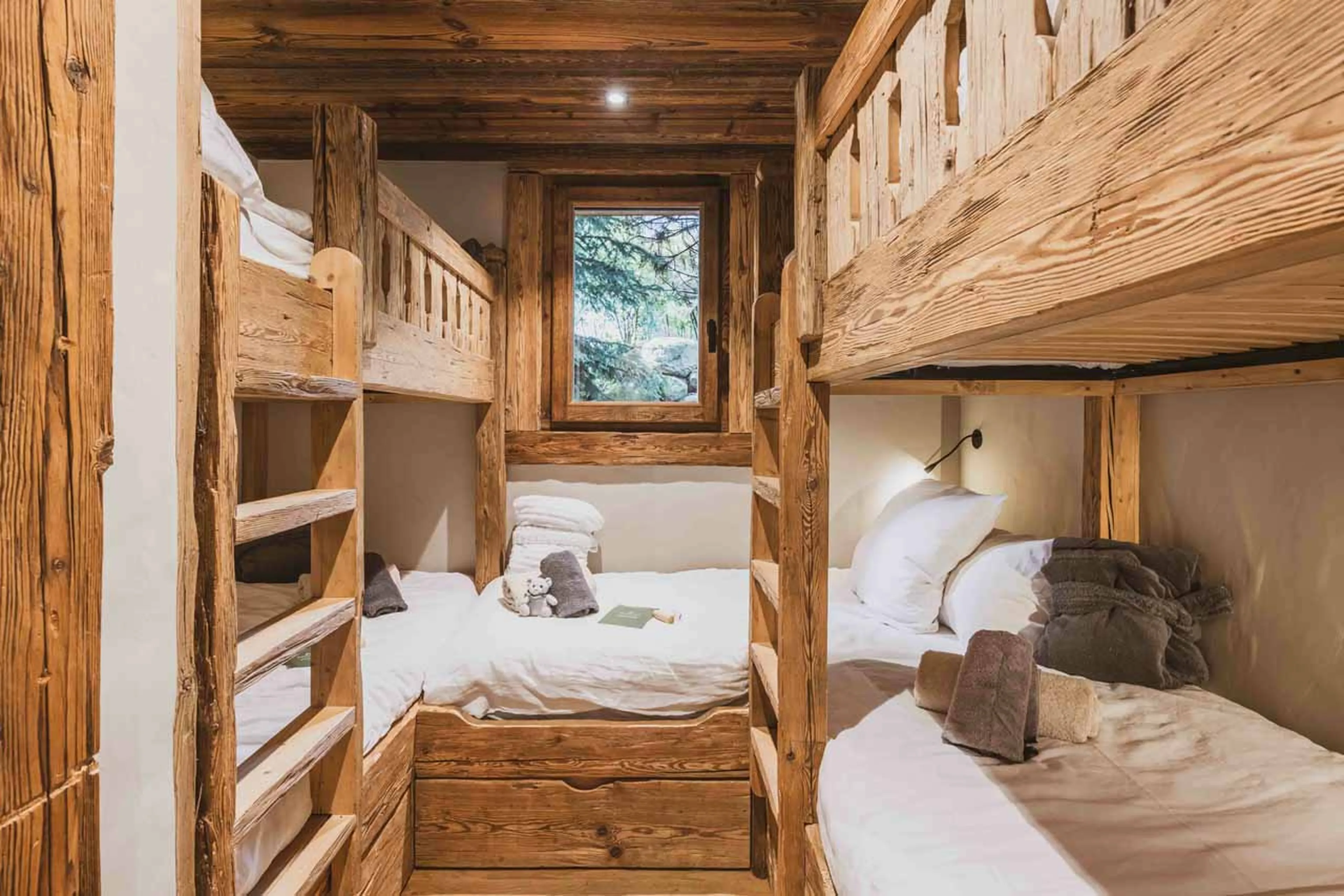 Bedroom four at Chalet des Cristaux in Chamonix