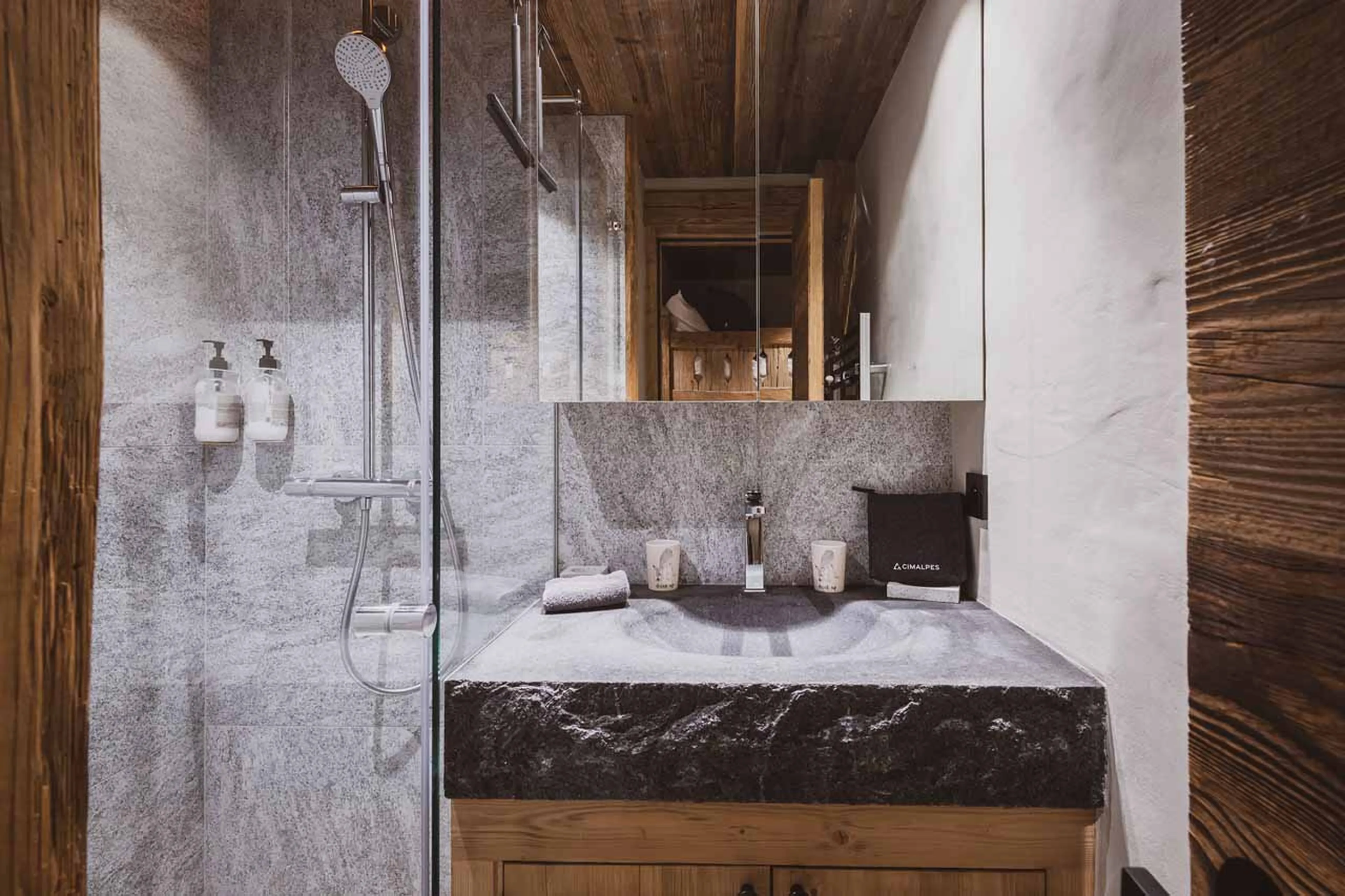 Shower room four at Chalet des Cristaux in Chamonix