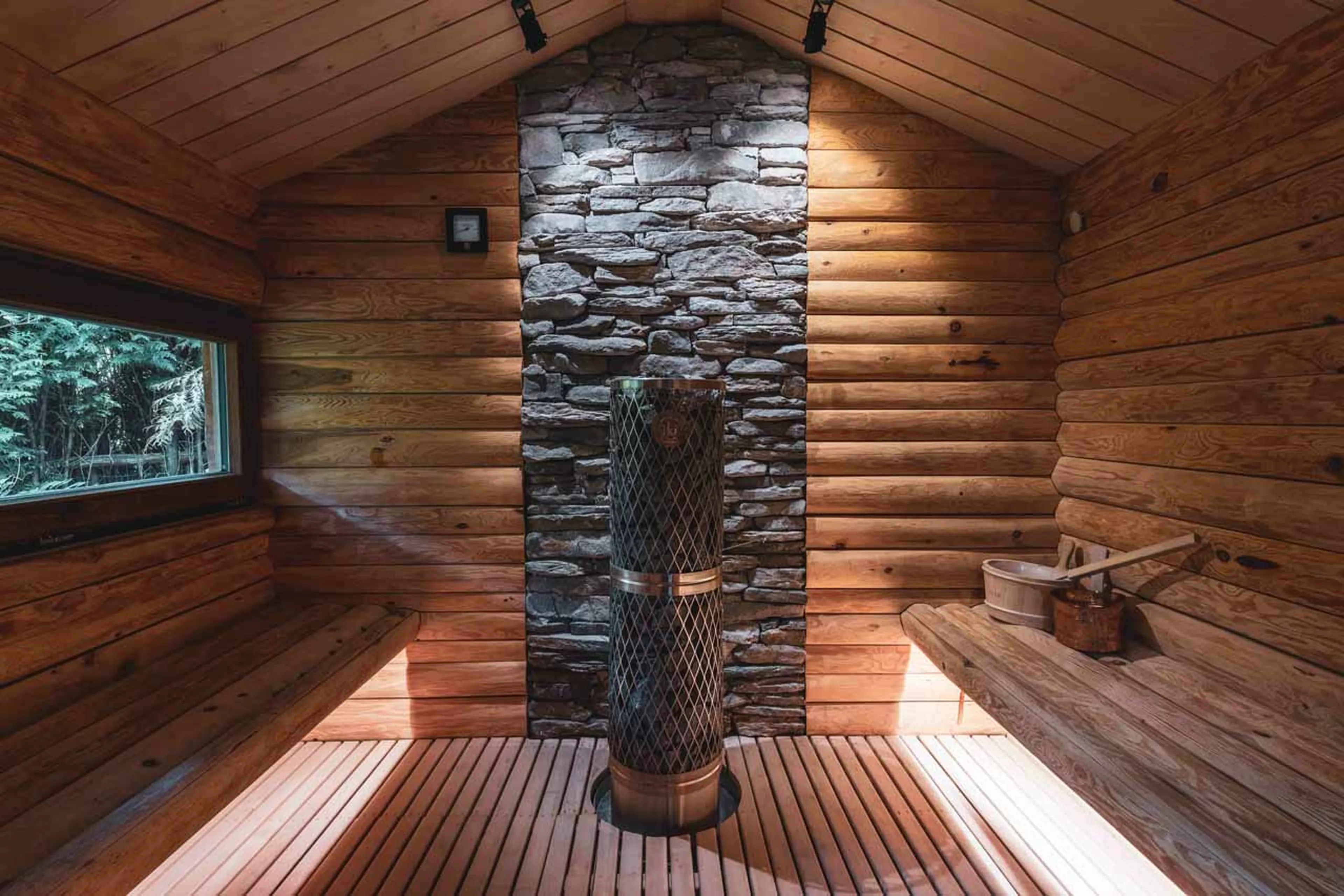 Sauna housed in mazot at Chalet des Cristaux in Chamonix