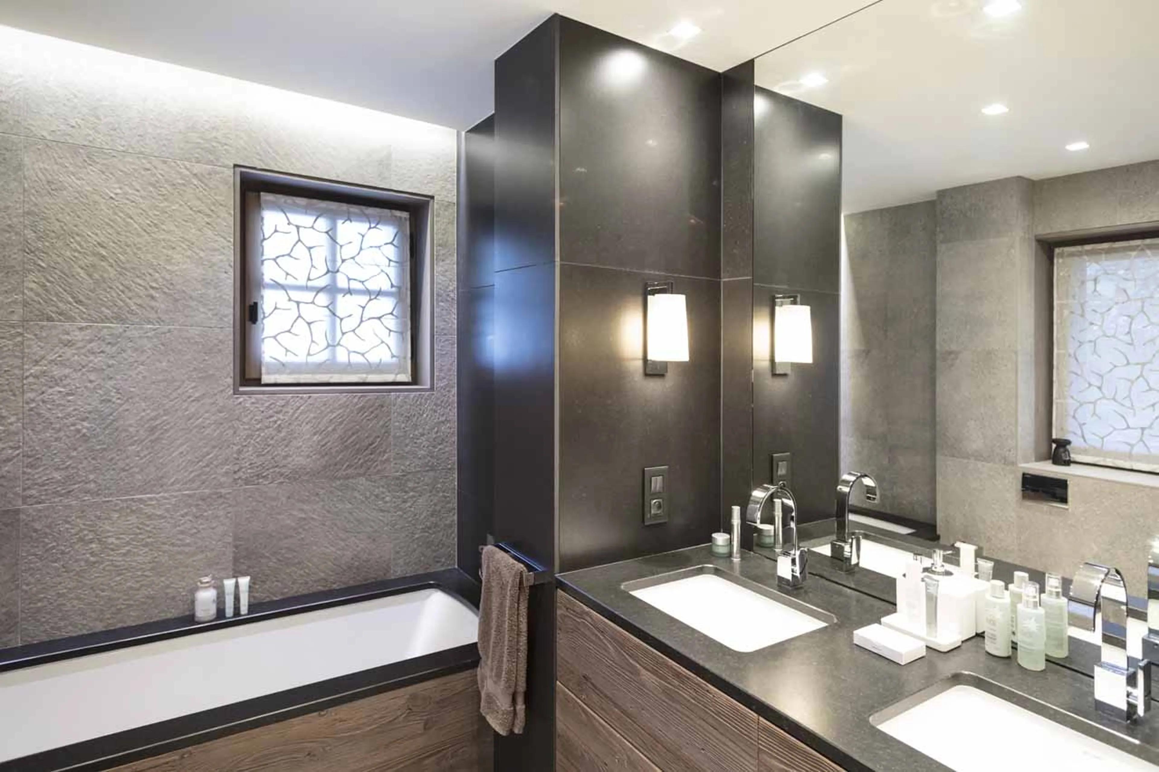 Bathroom five at Chalet des Ecureuils in Megeve