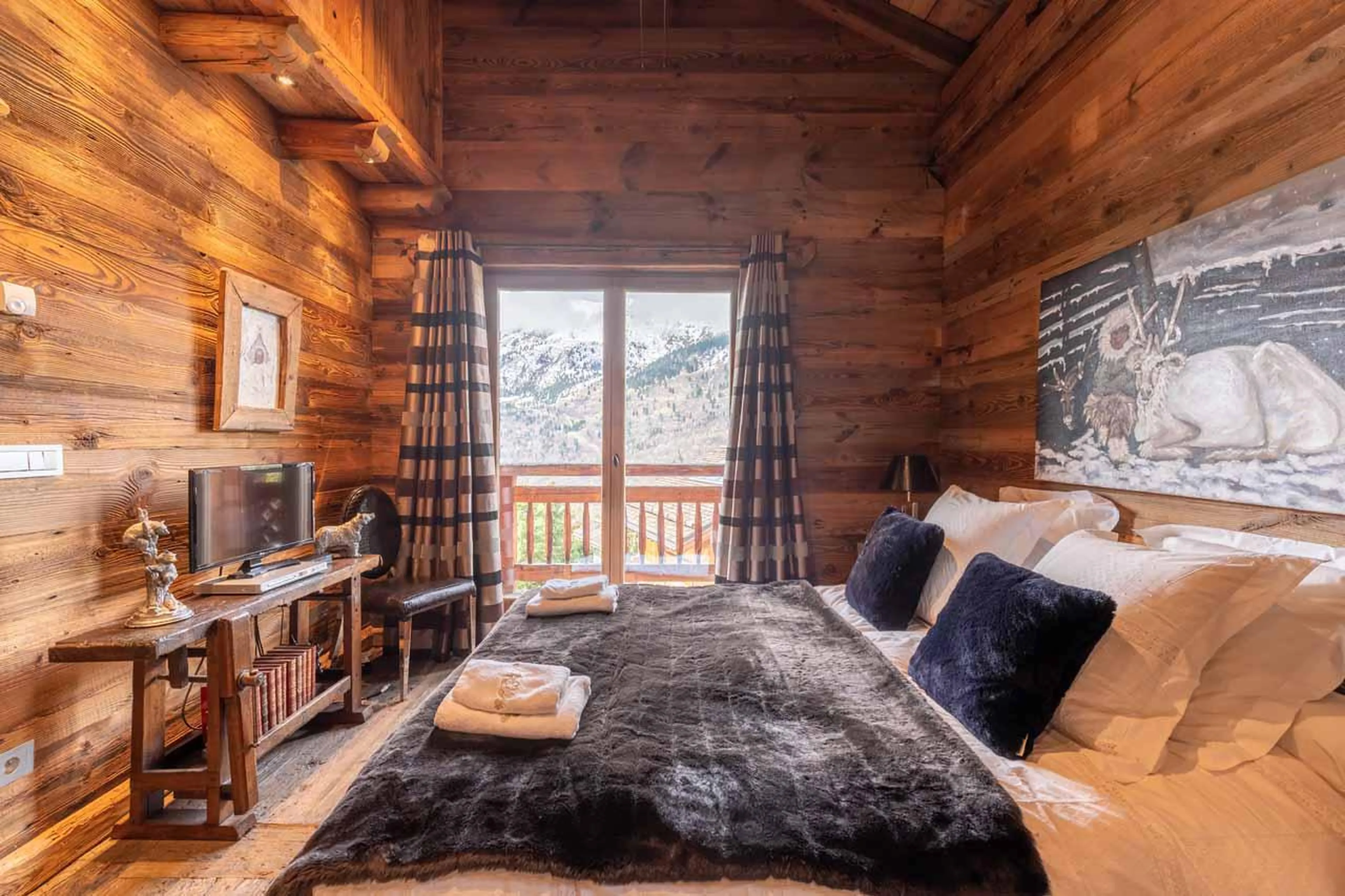 Bedroom two at Chalet Druchka in Meribel