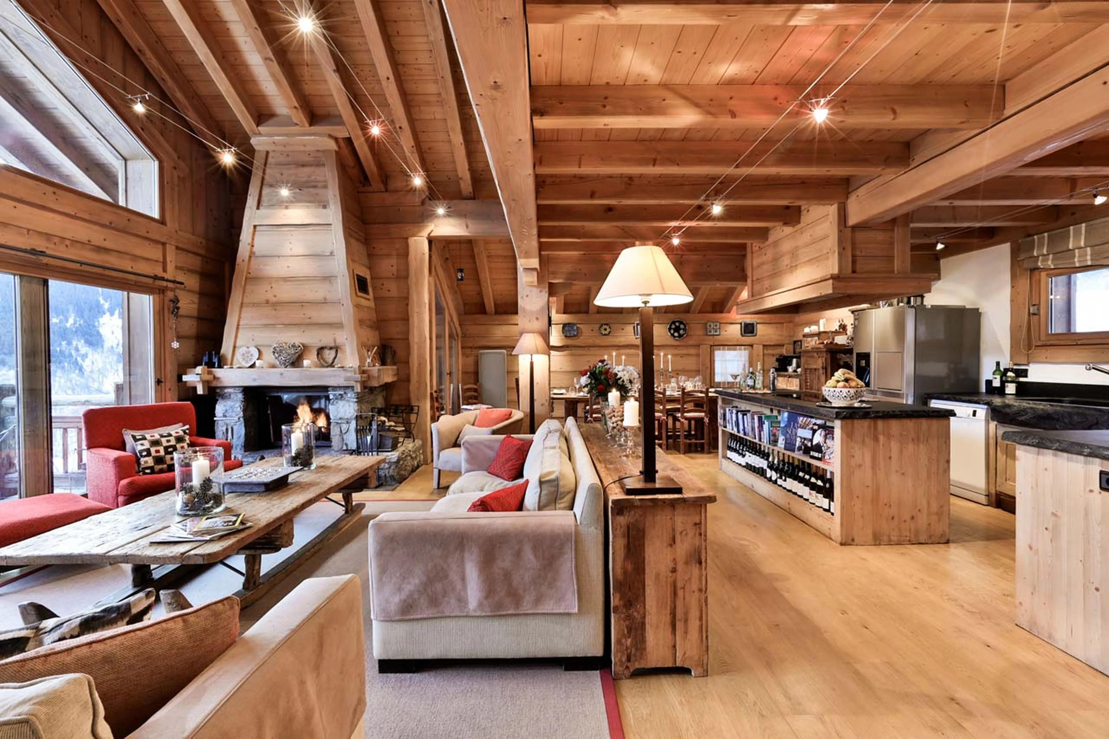 Open plan living and dining area at Chalet du Vallon in Meribel
