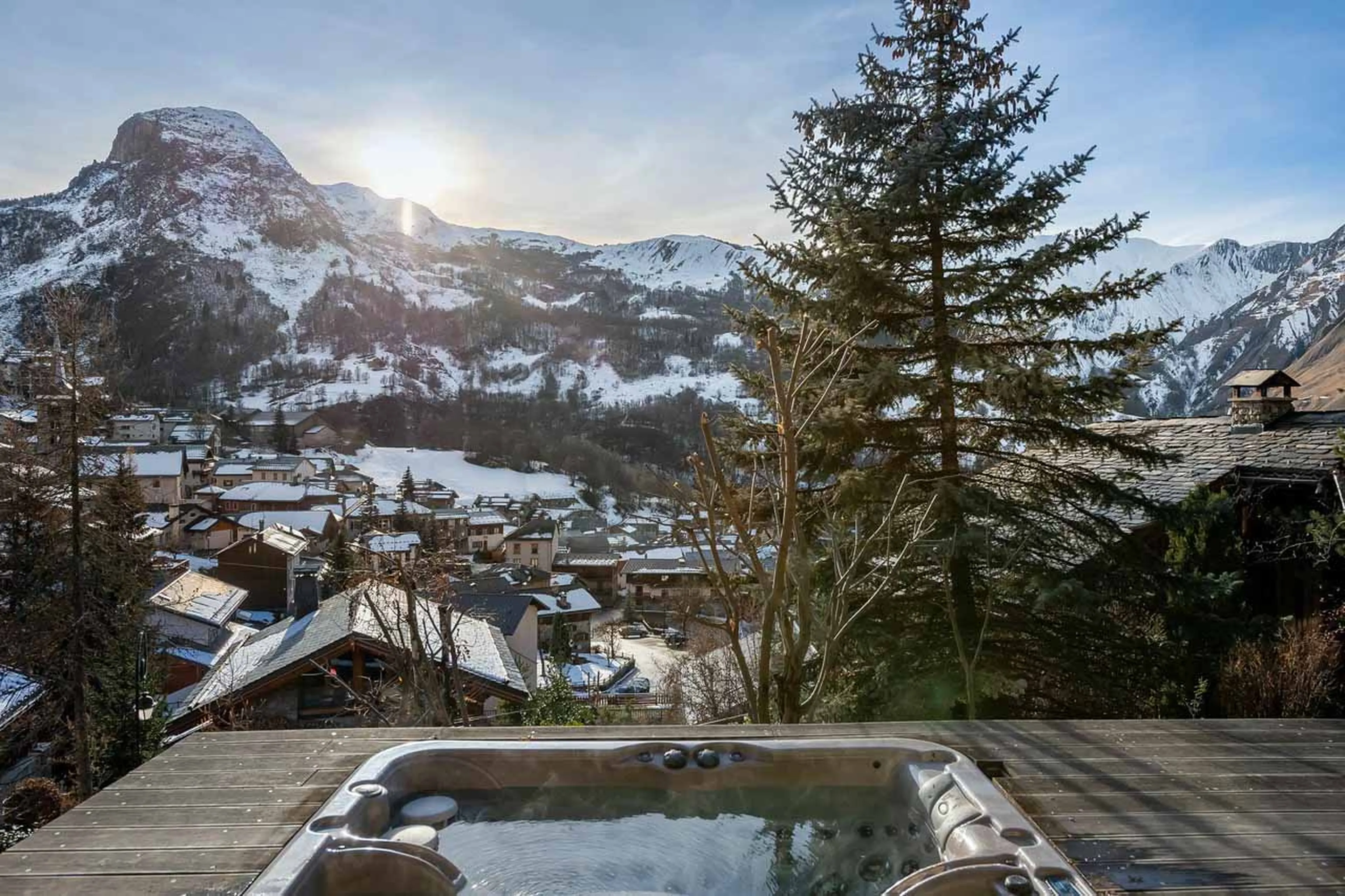 Outdoor Jacuzzi at Chalet Duchesse in St Martin de Belleville