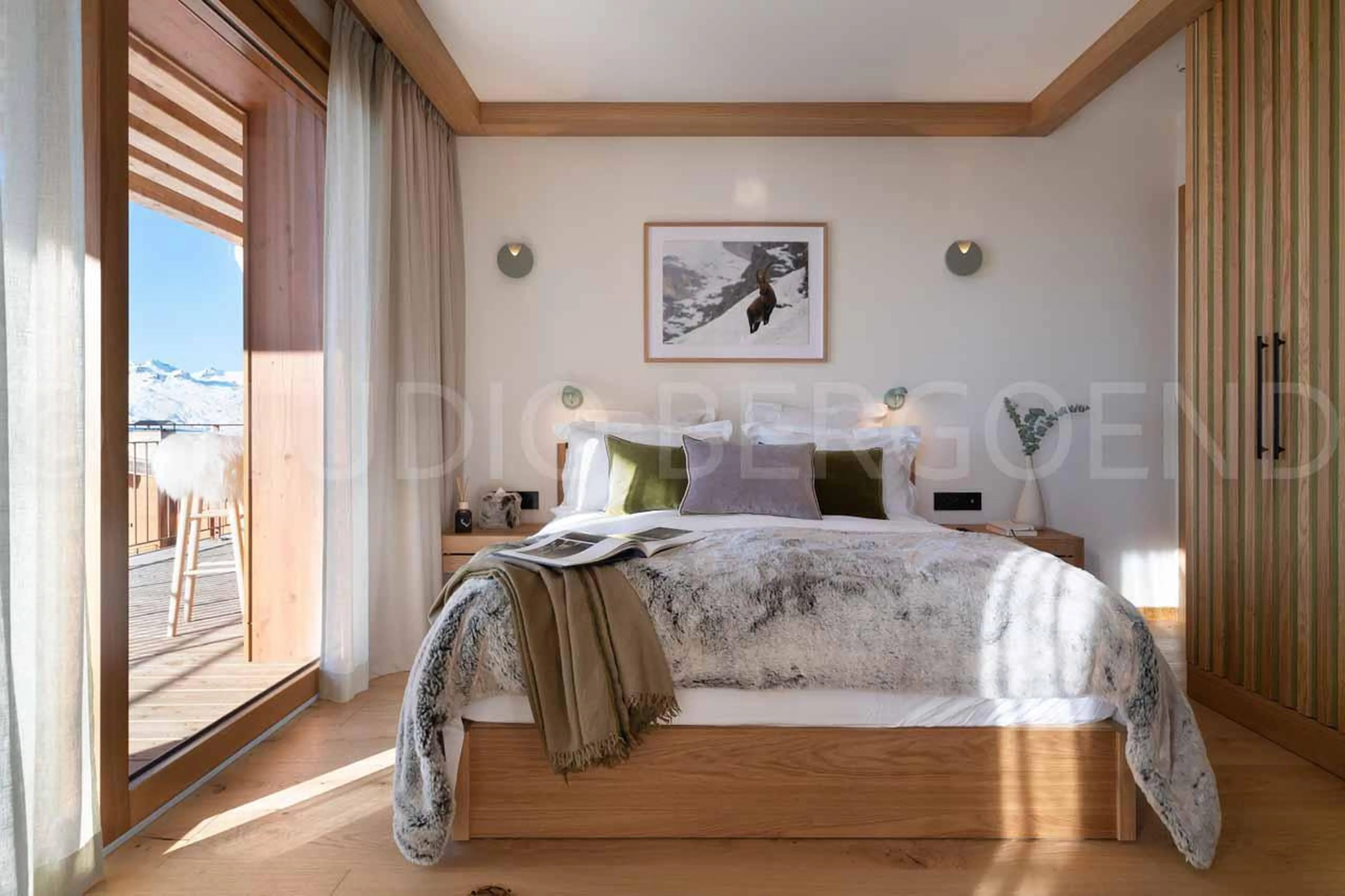 Double bedroom at Eden Mille 8 in Les Arcs
