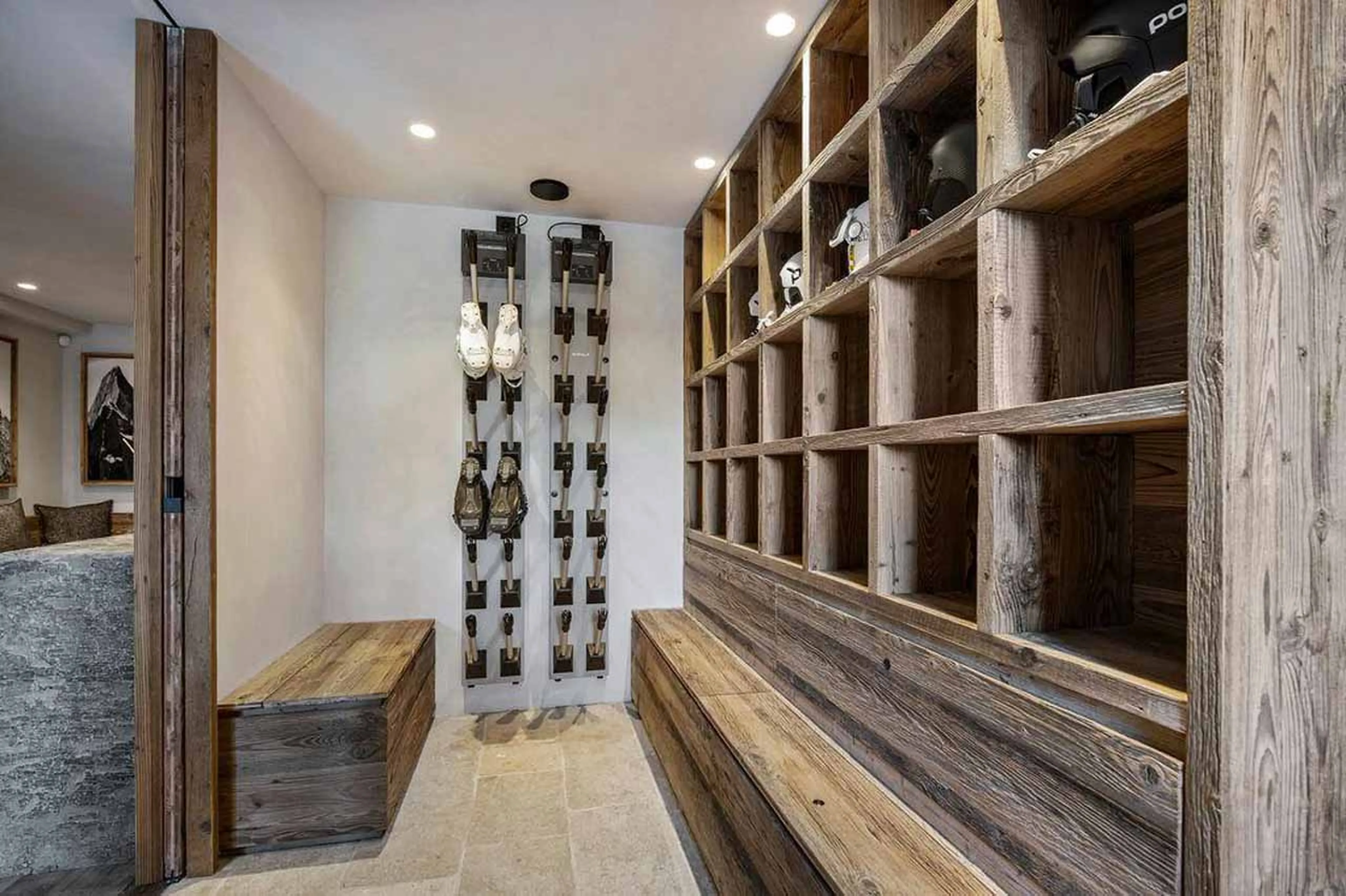 Ski room at Chalet Eden in St Martin de Belleville