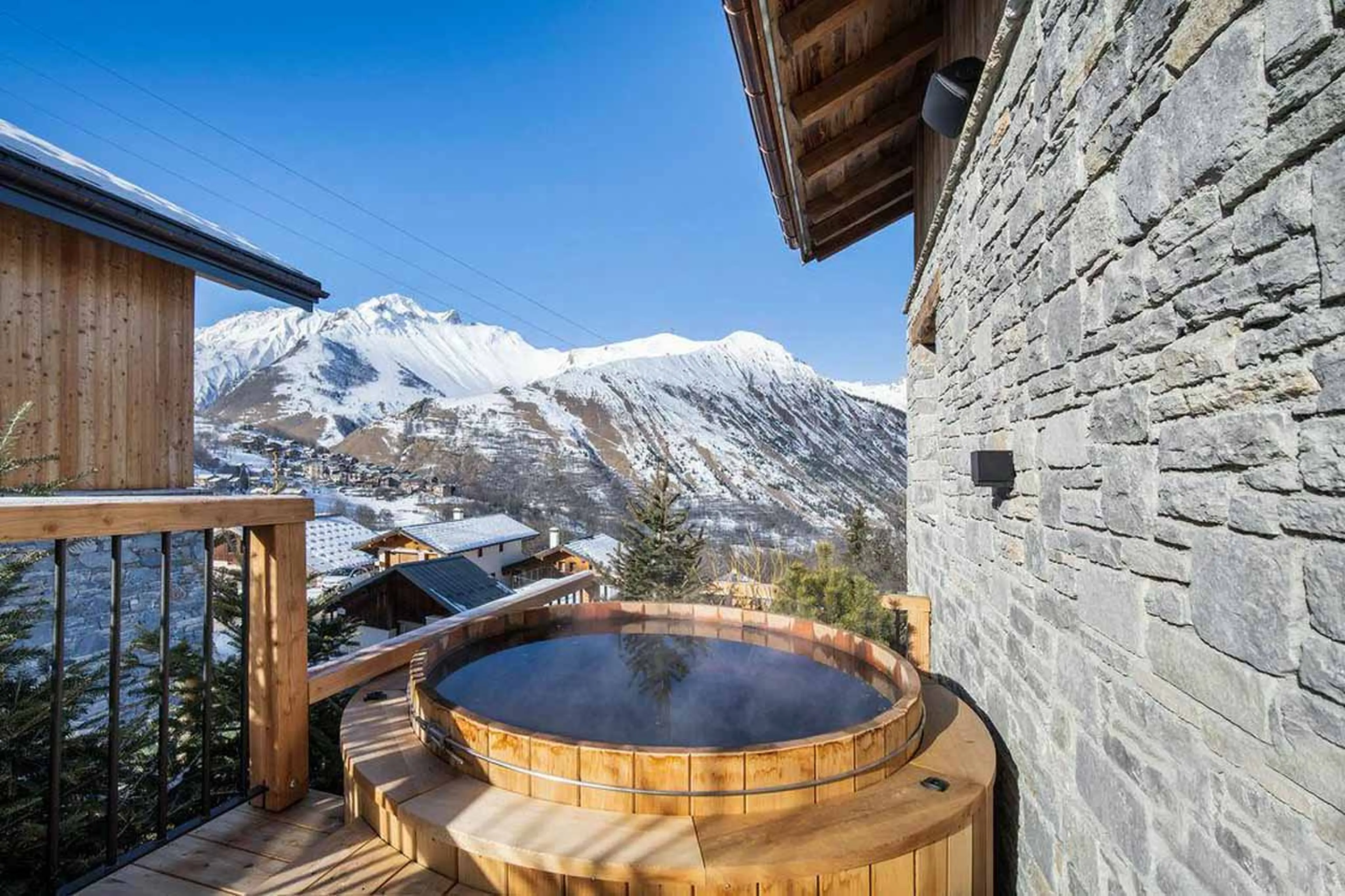 Hot tub at Chalet Eden in St Martin de Belleville