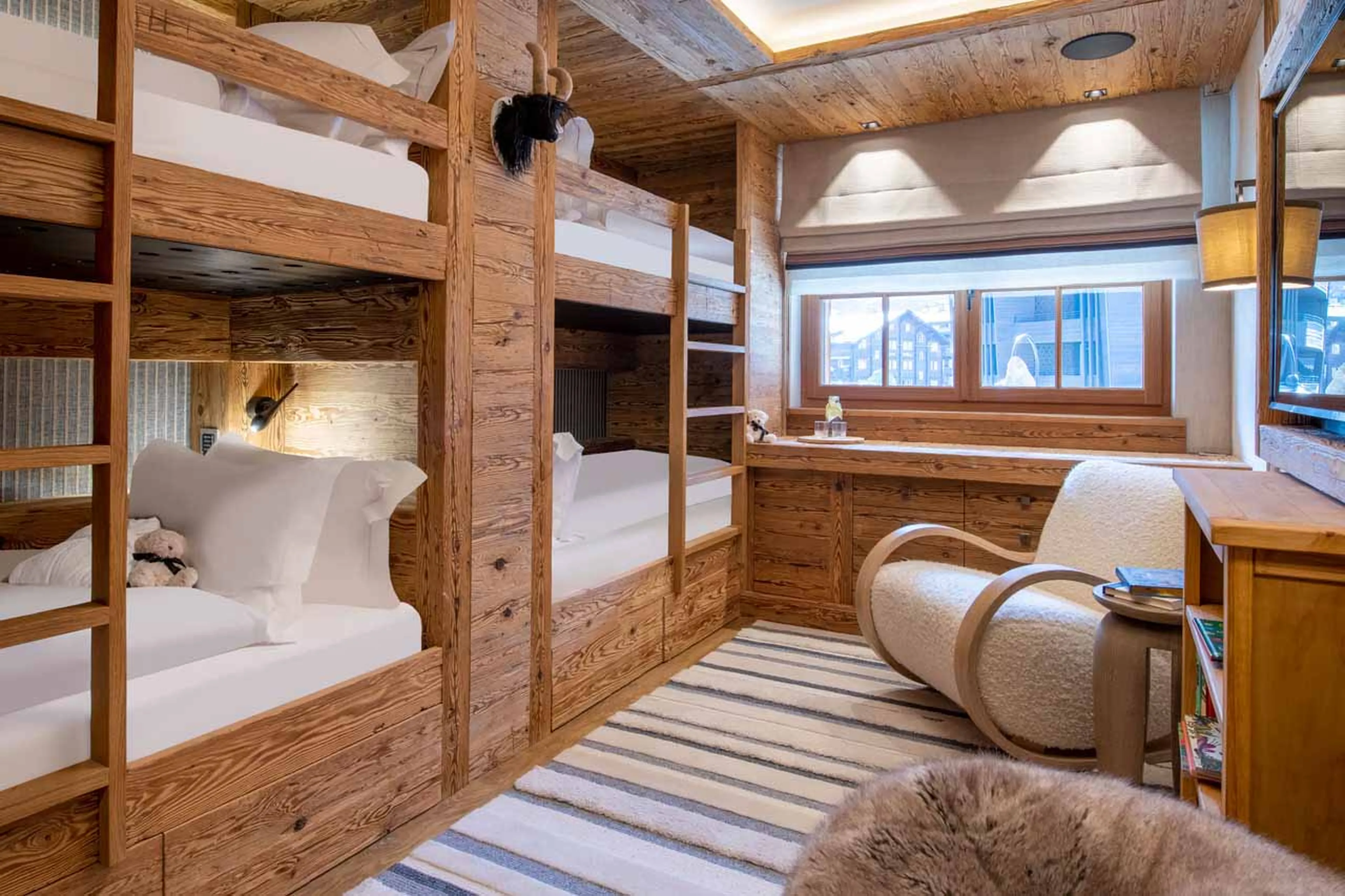 Bunk room of Chalet Elbrus in Zermatt