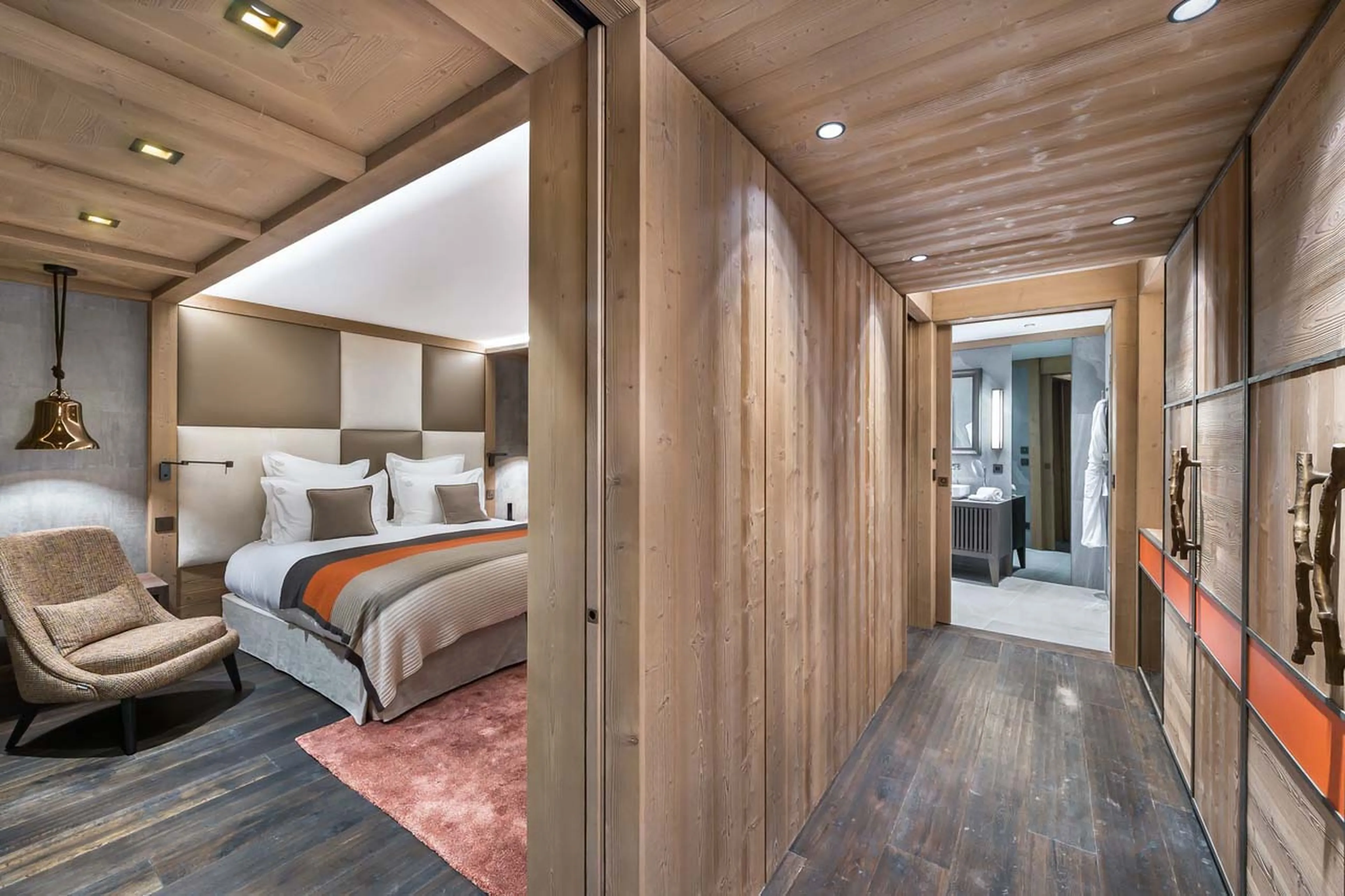 Bedroom five dressing area at Chalet Elixir in Courchevel 1850