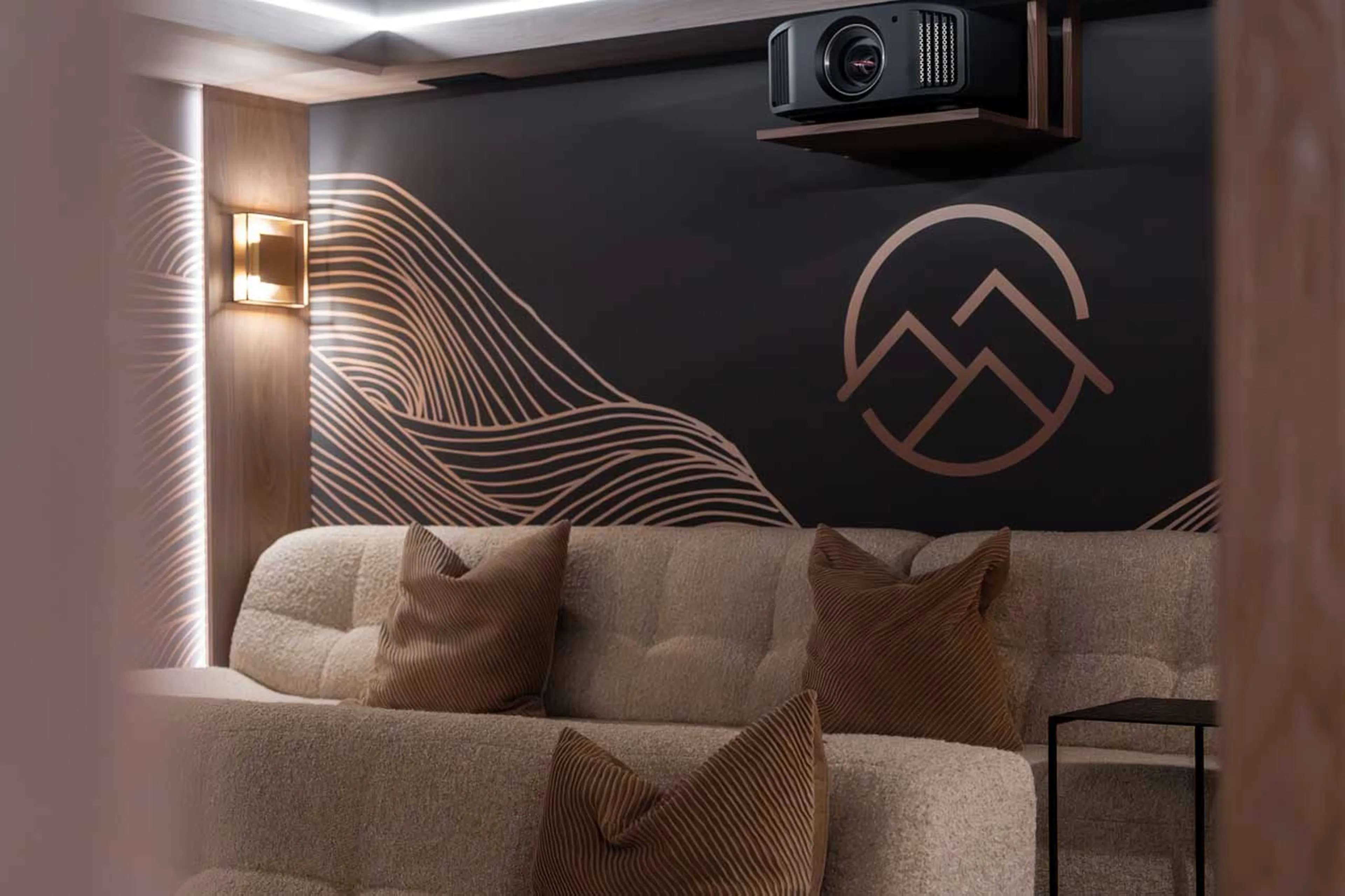 Cinema room with tiered seating in Chalet Escapade, St Martin de Belleville