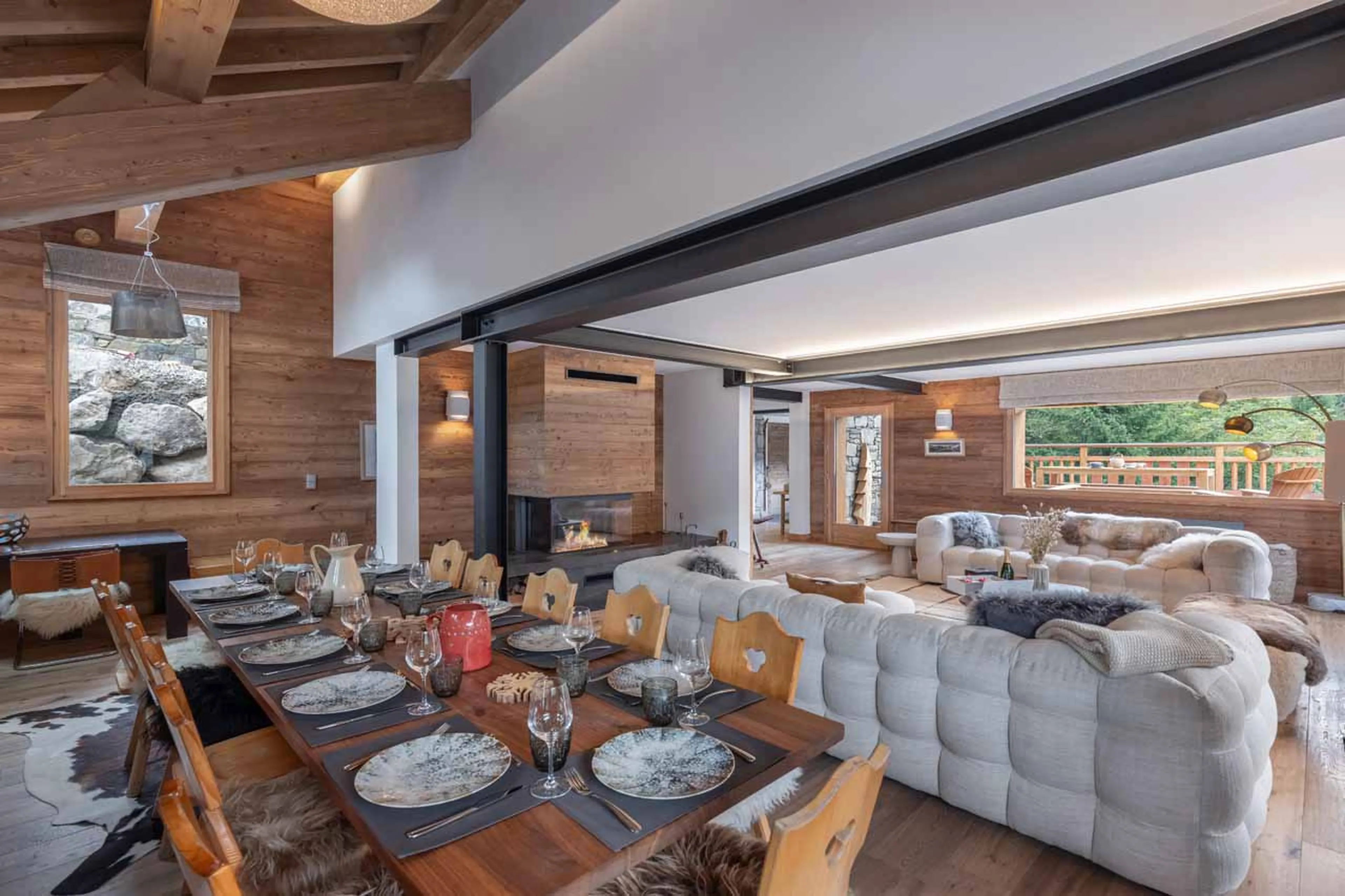 Dining area at Etoile des Neige in Meribel