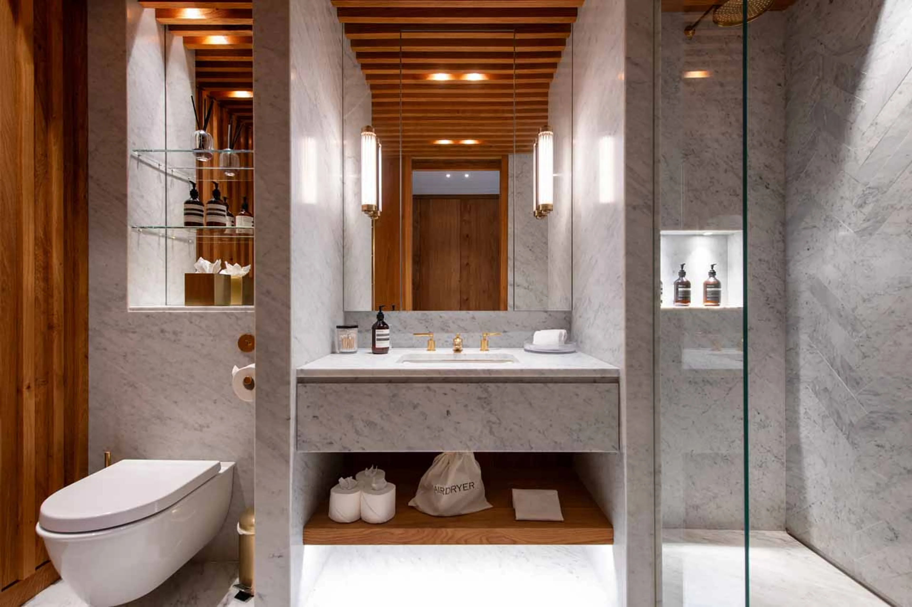 Bedroom 5 en-suite at Chalet Etoile du Nord East Wing in Val d'Isere