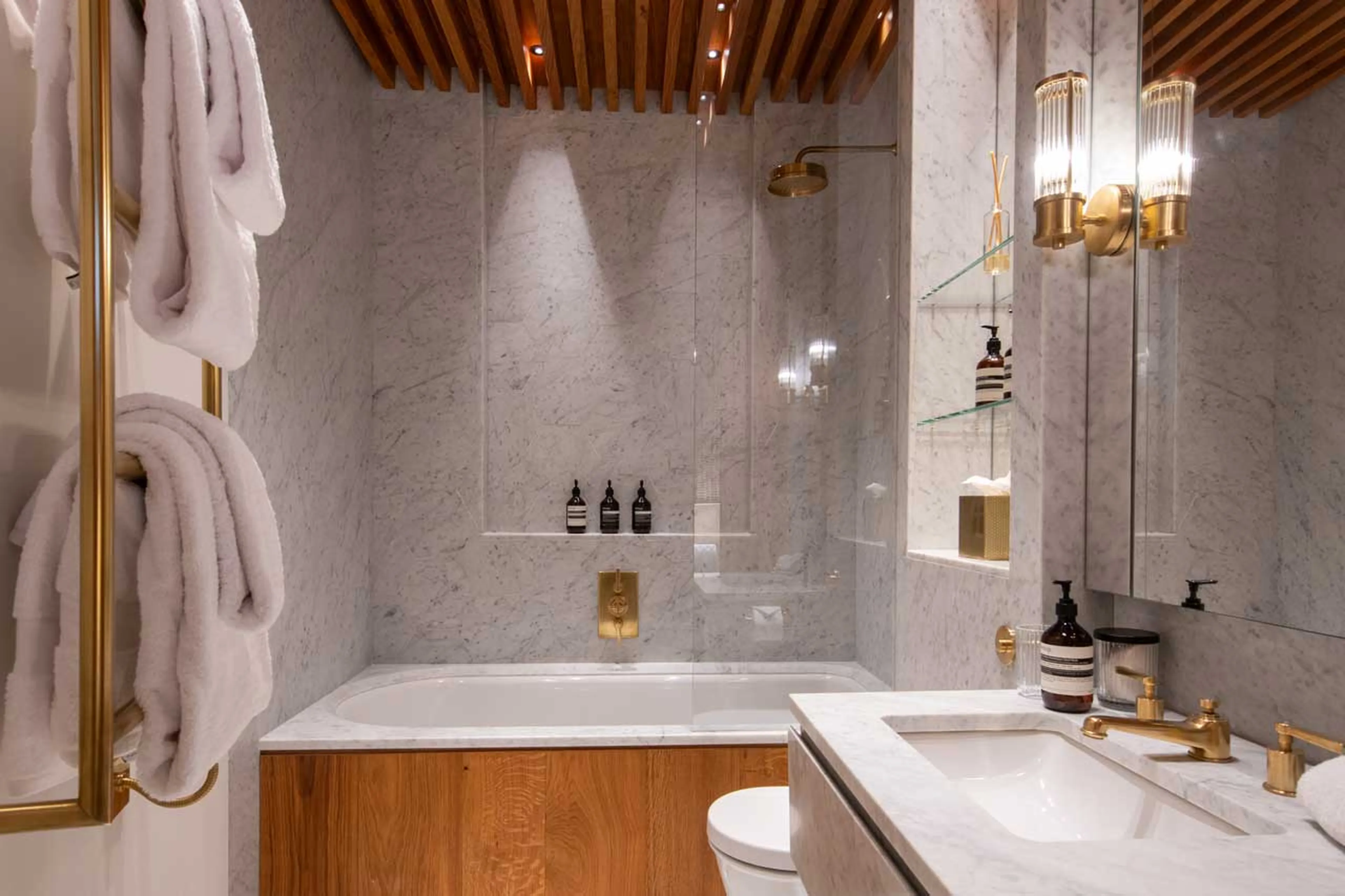 Bathroom two at Etoile du Nord West in Val d'Isere