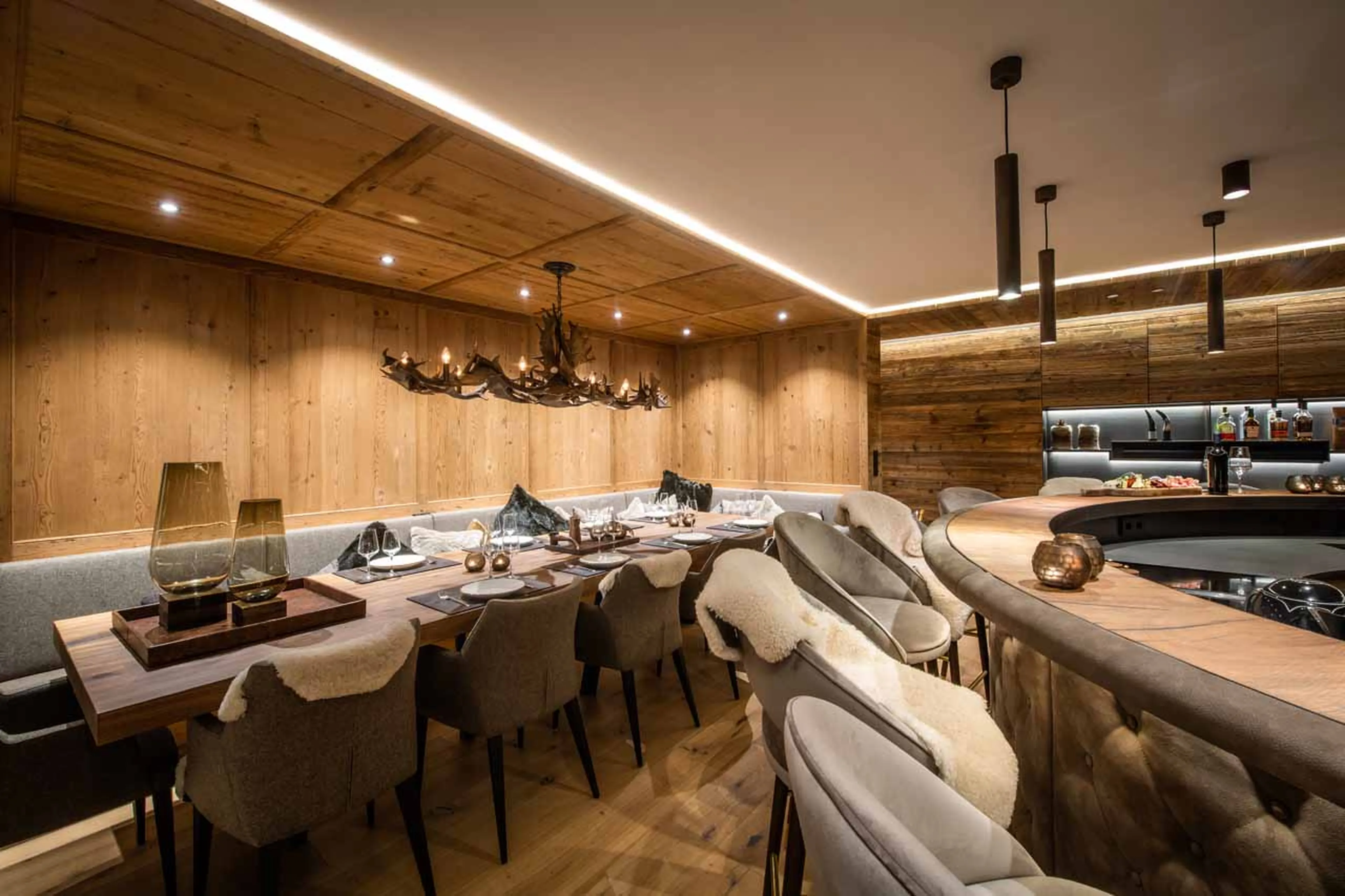 Dining table at Apartment Big Tom in St Anton